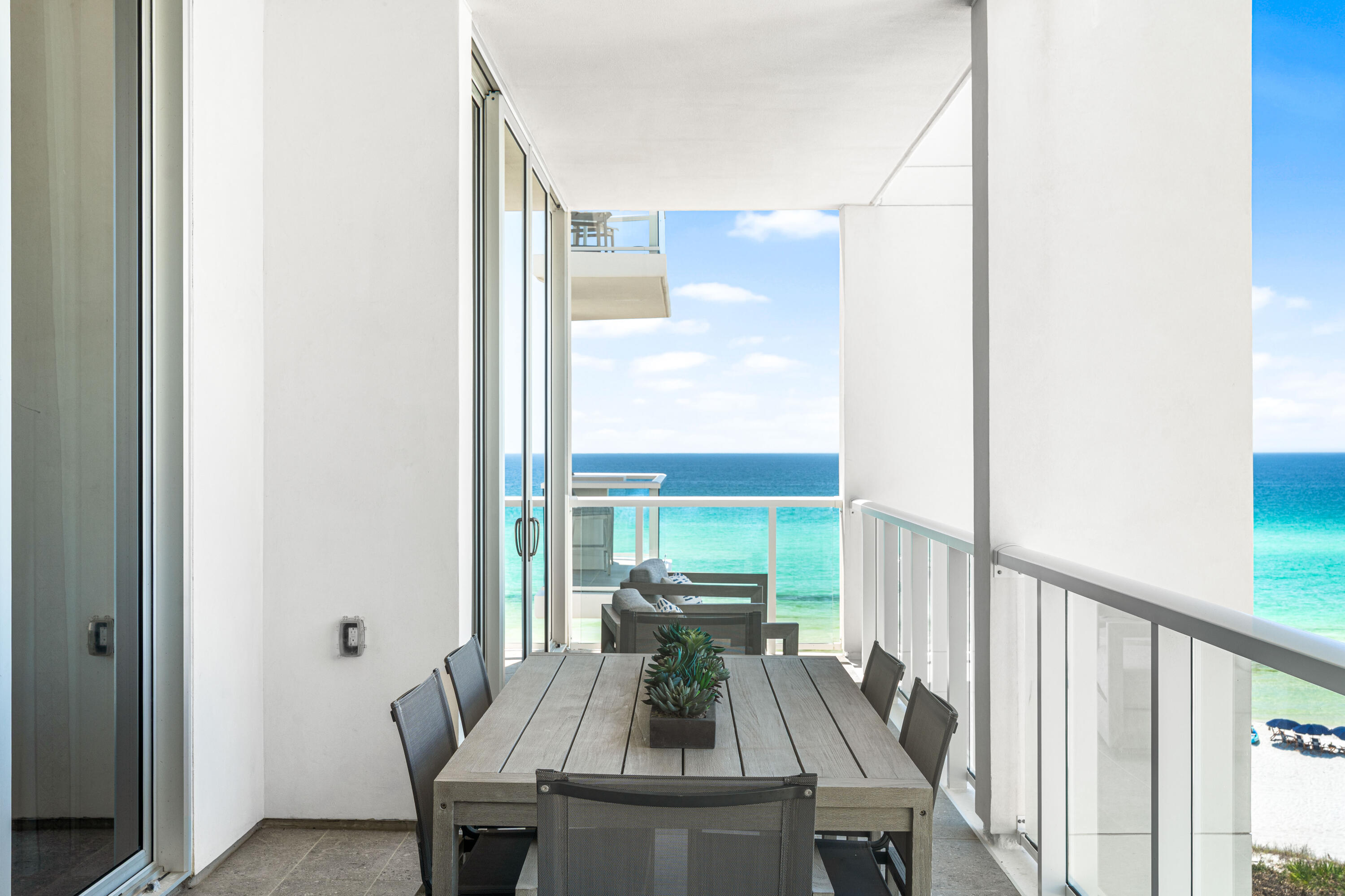 3820 E County Hwy 30A 307