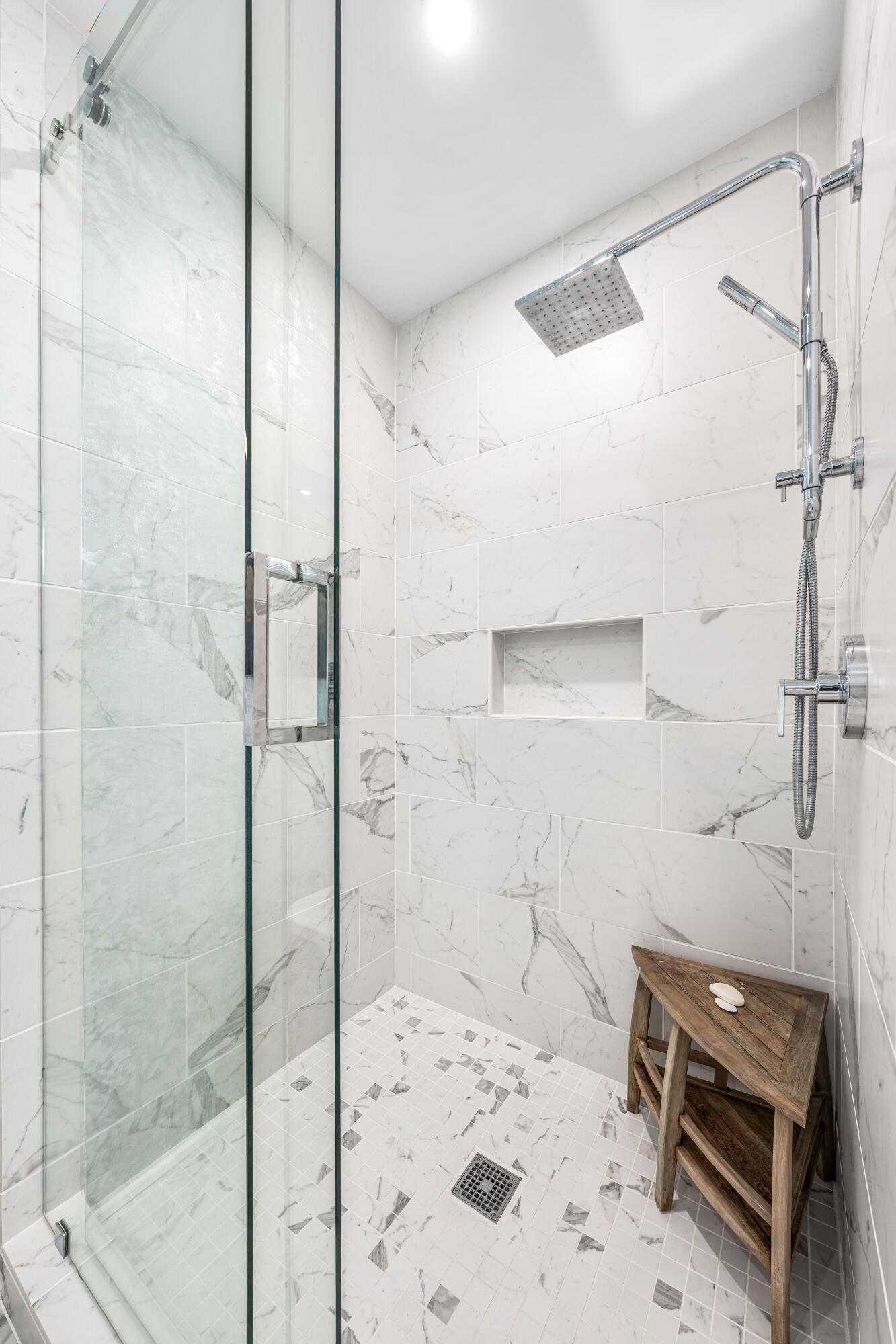 3820 E County Hwy 30A 307