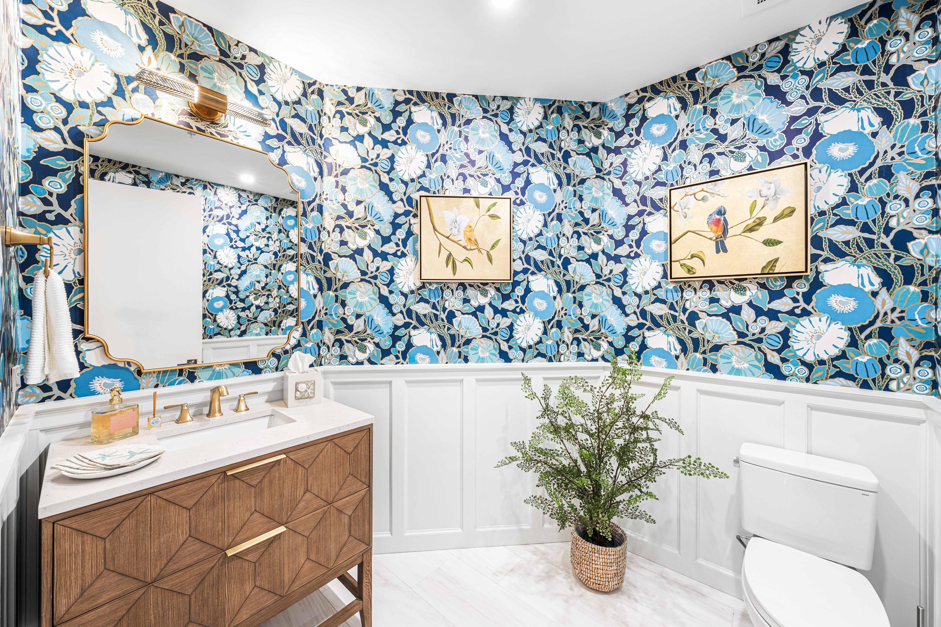 3820 E County Hwy 30A 307