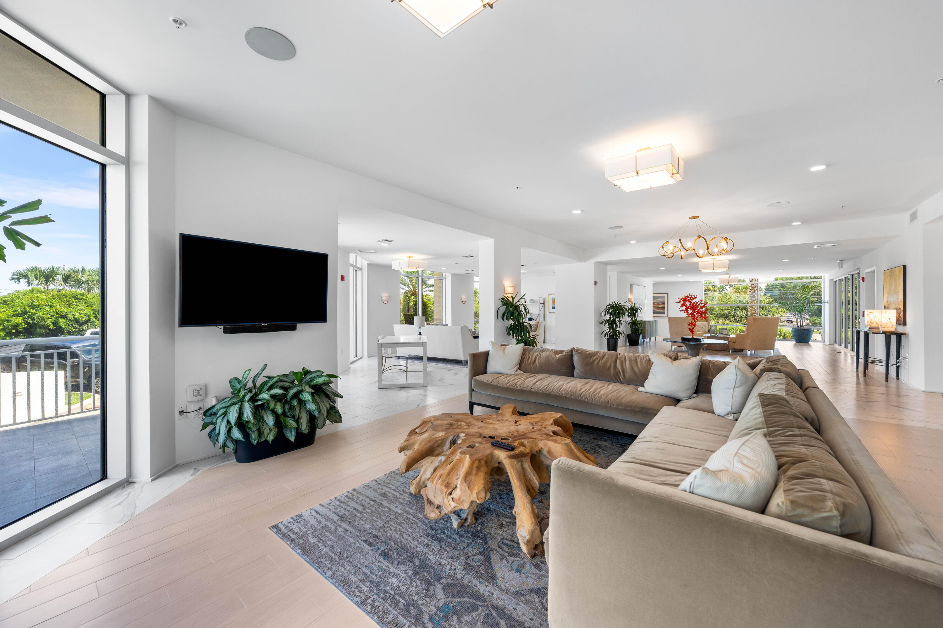 3820 E County Hwy 30A 307