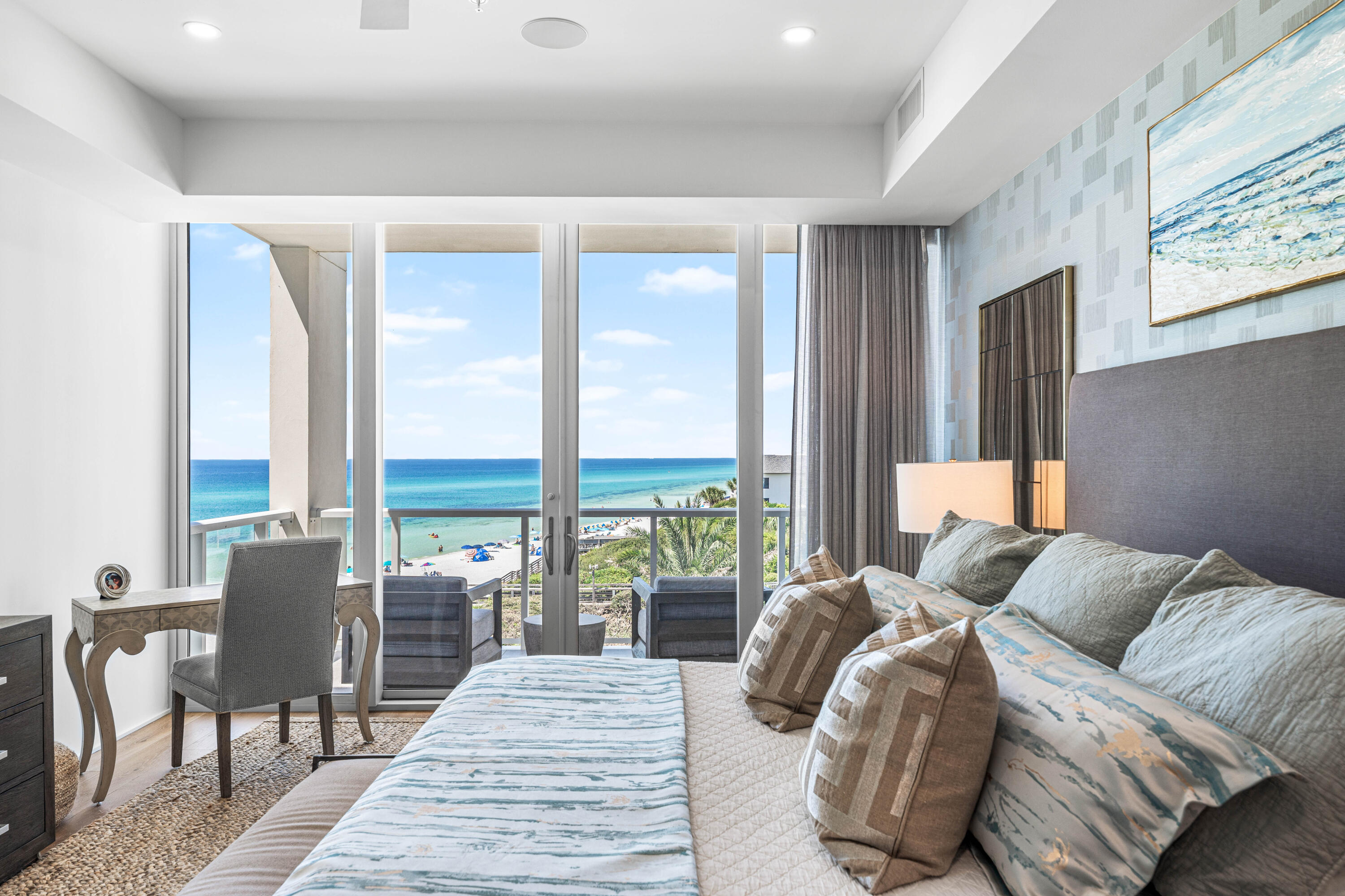 3820 E County Hwy 30A 307