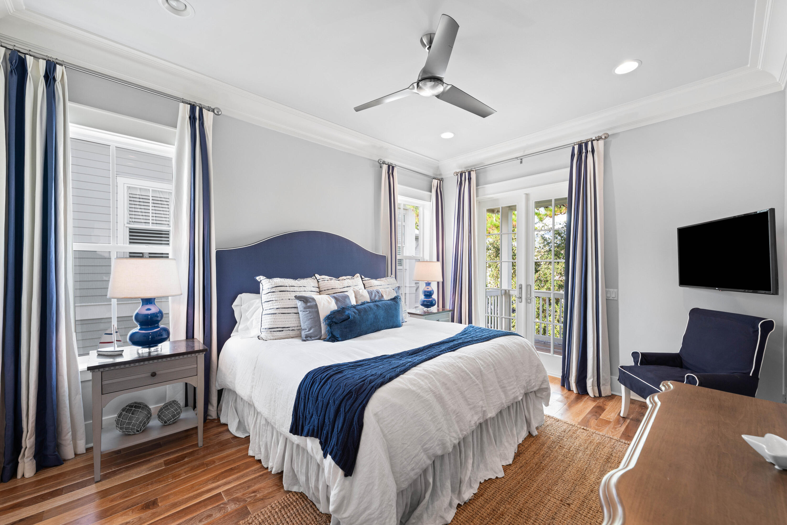 655 E Royal Fern Way