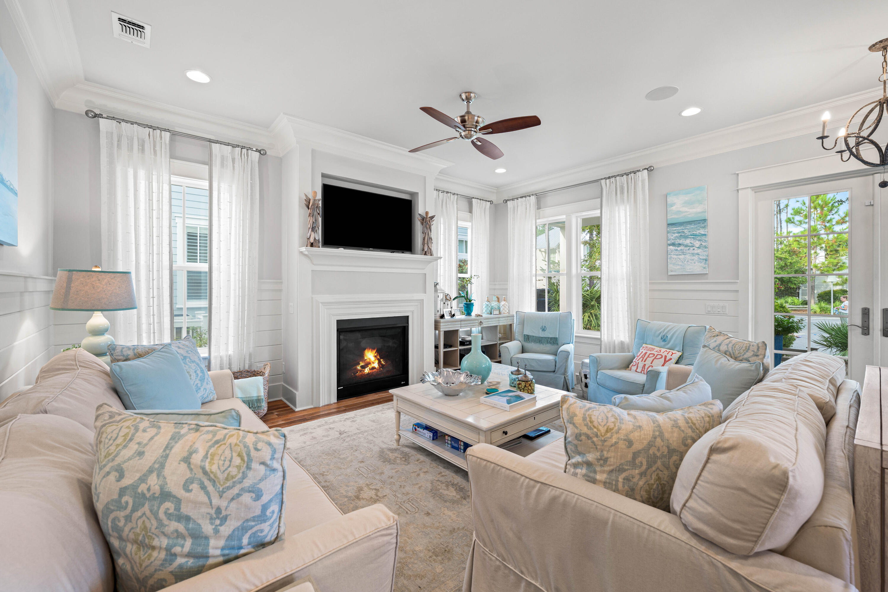 655 E Royal Fern Way