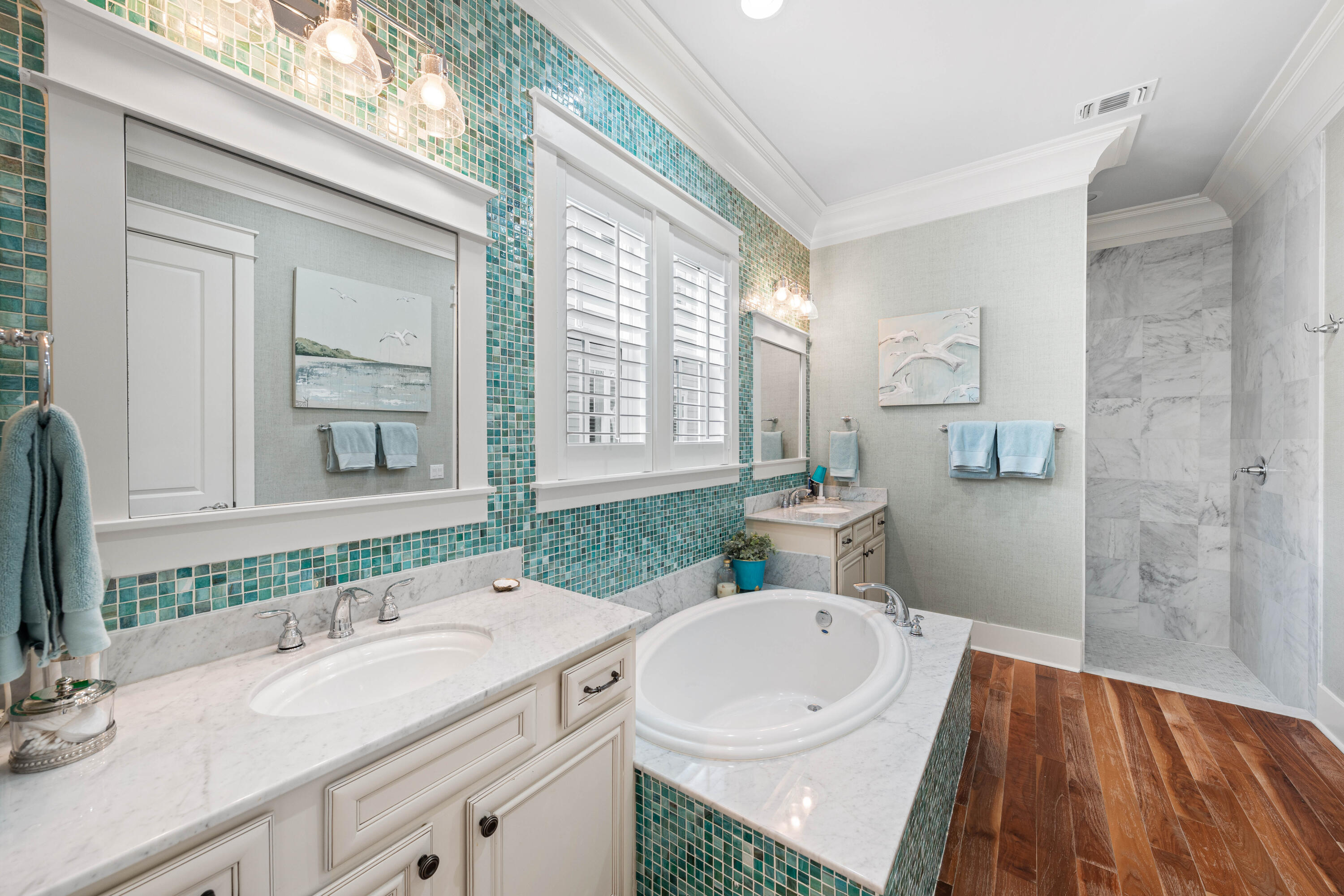 655 E Royal Fern Way