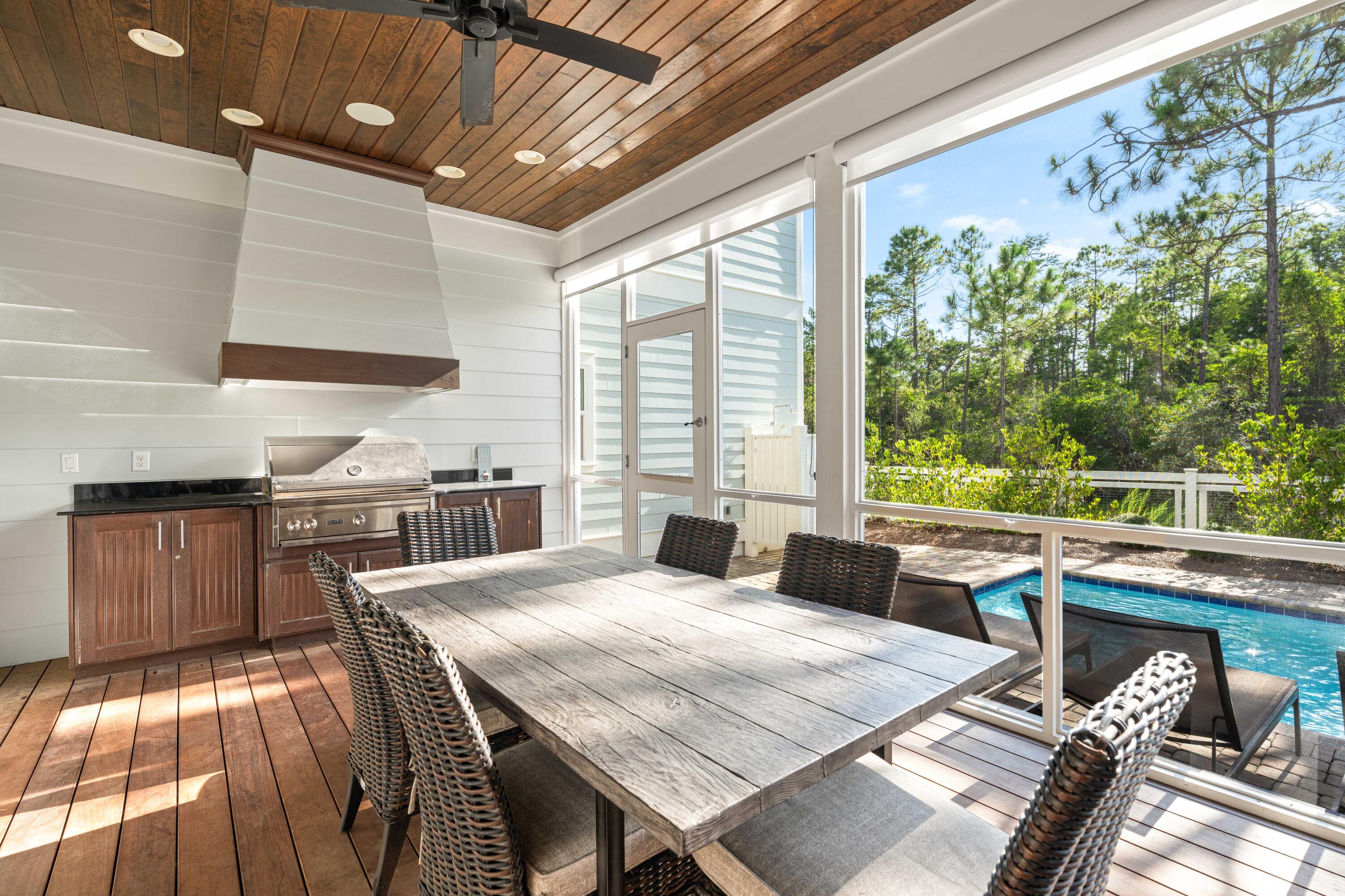 655 E Royal Fern Way