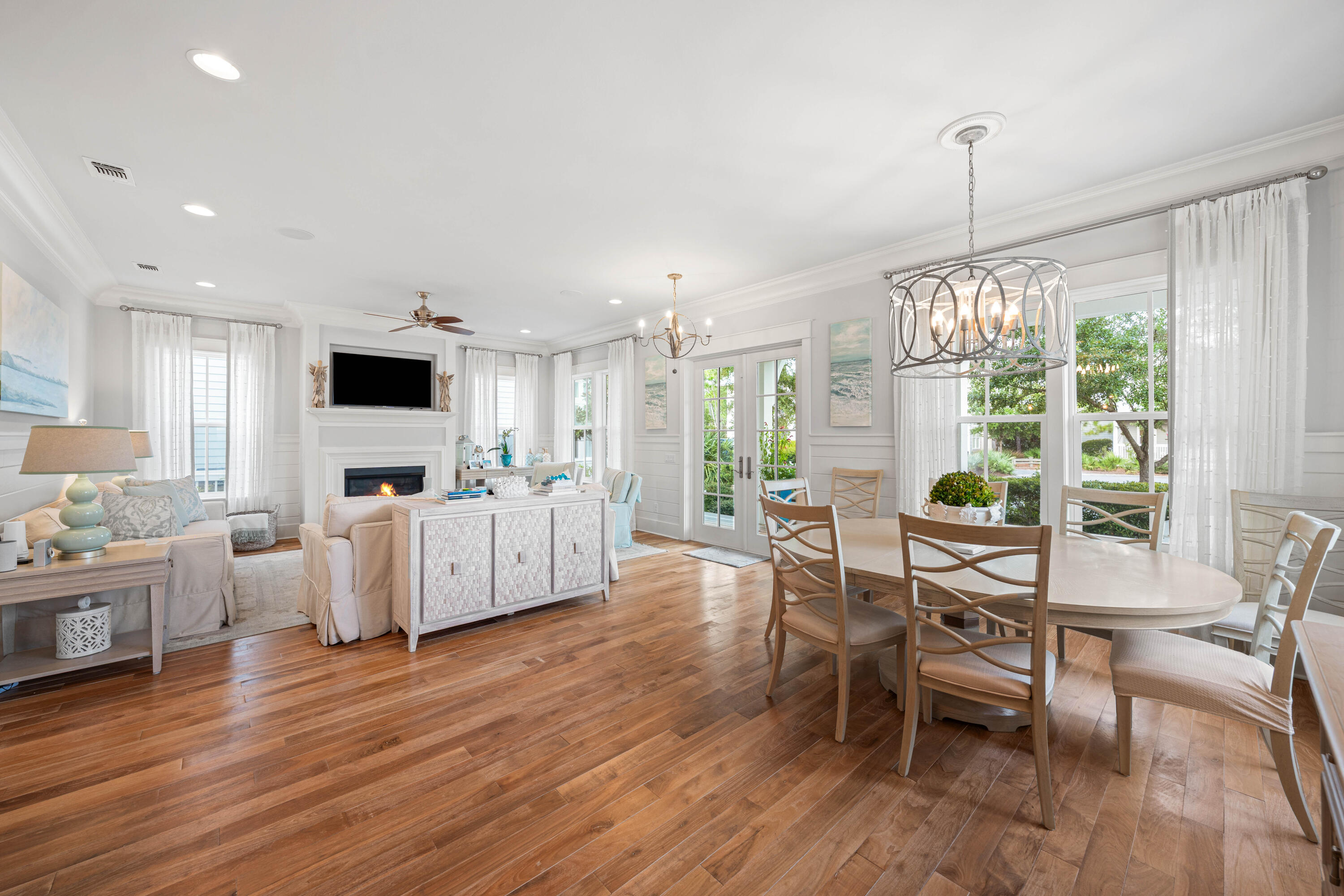 655 E Royal Fern Way