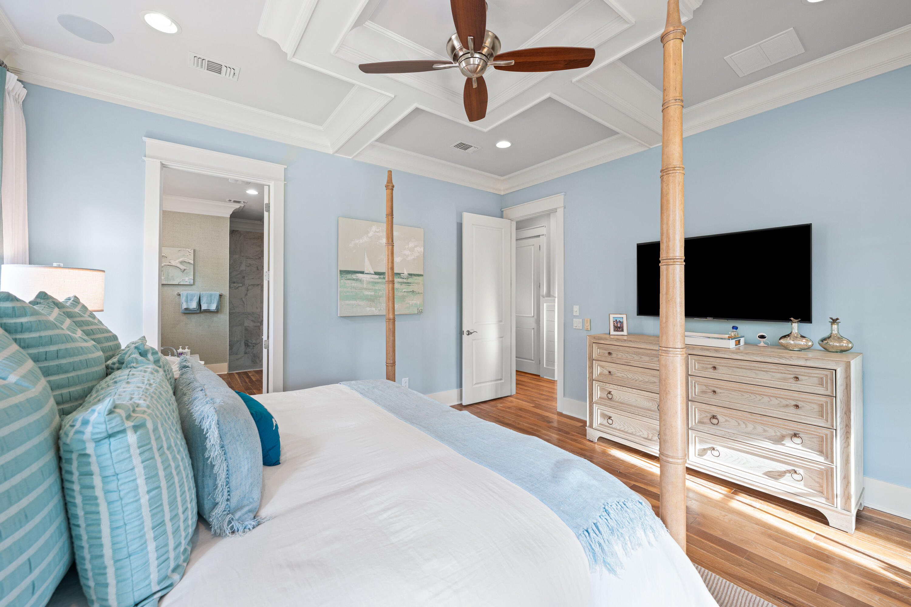 655 E Royal Fern Way