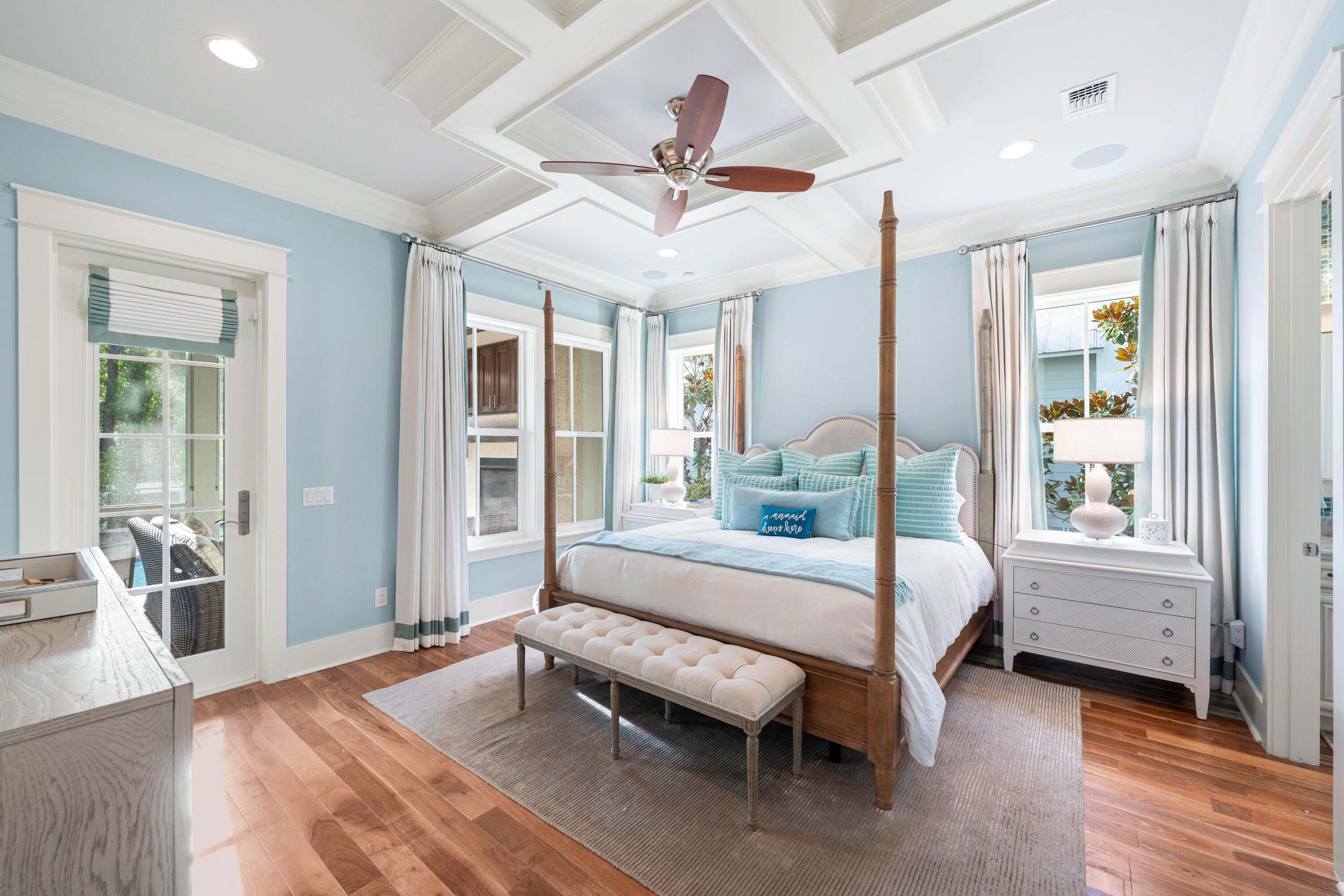 655 E Royal Fern Way