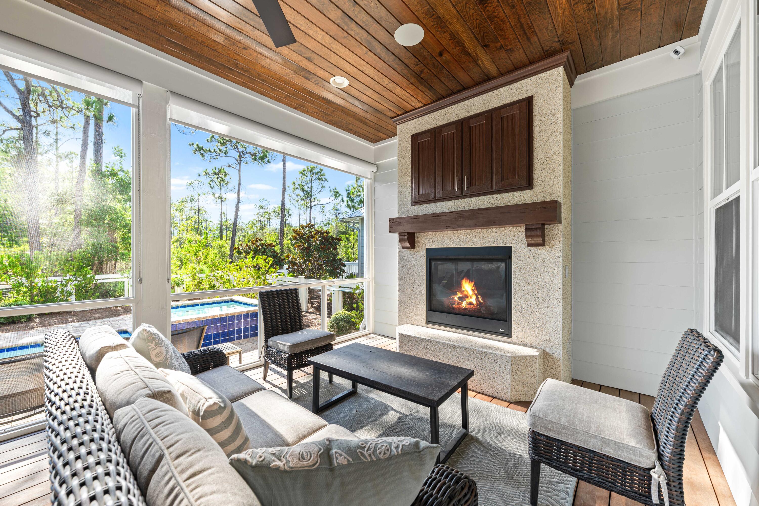 655 E Royal Fern Way