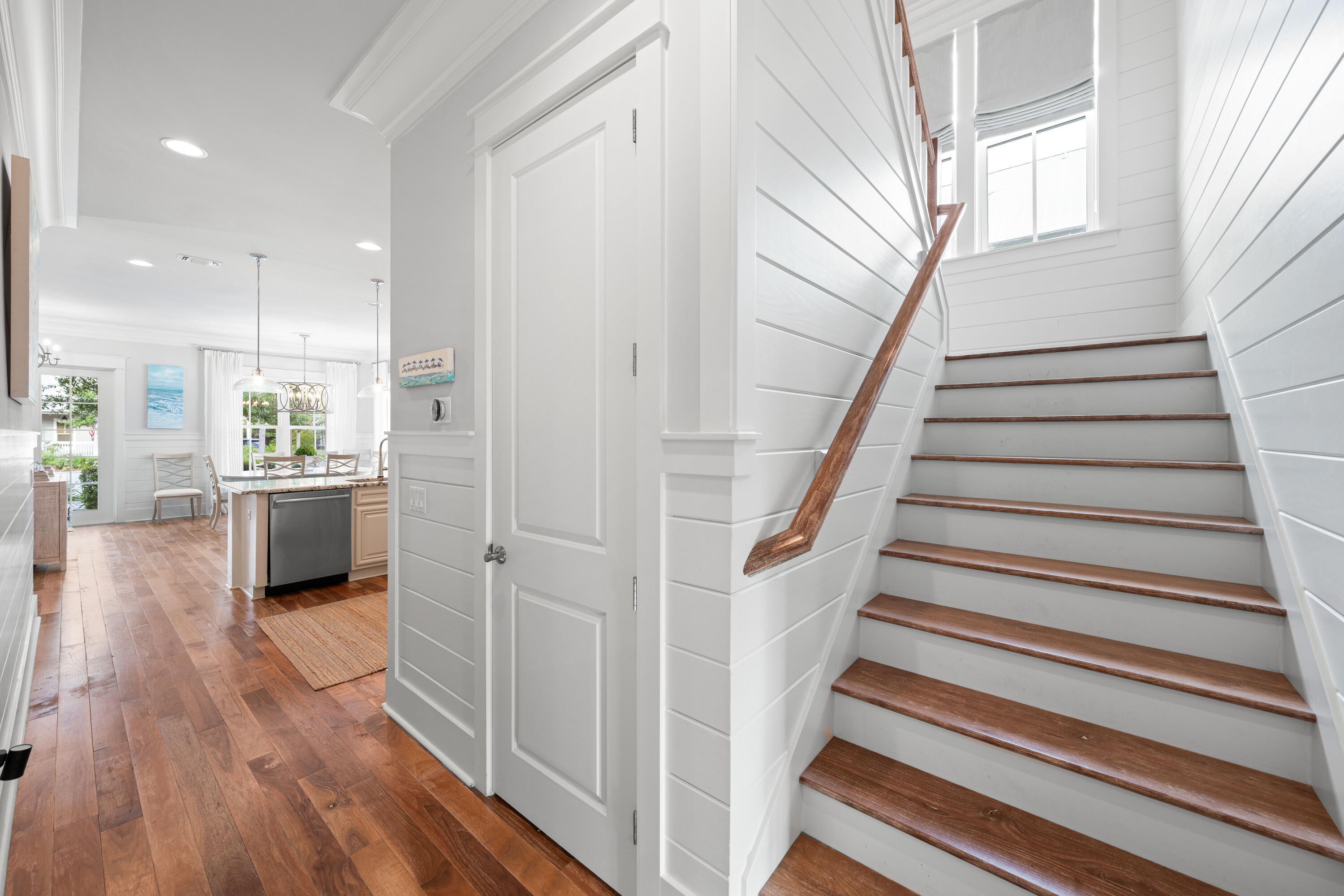 655 E Royal Fern Way