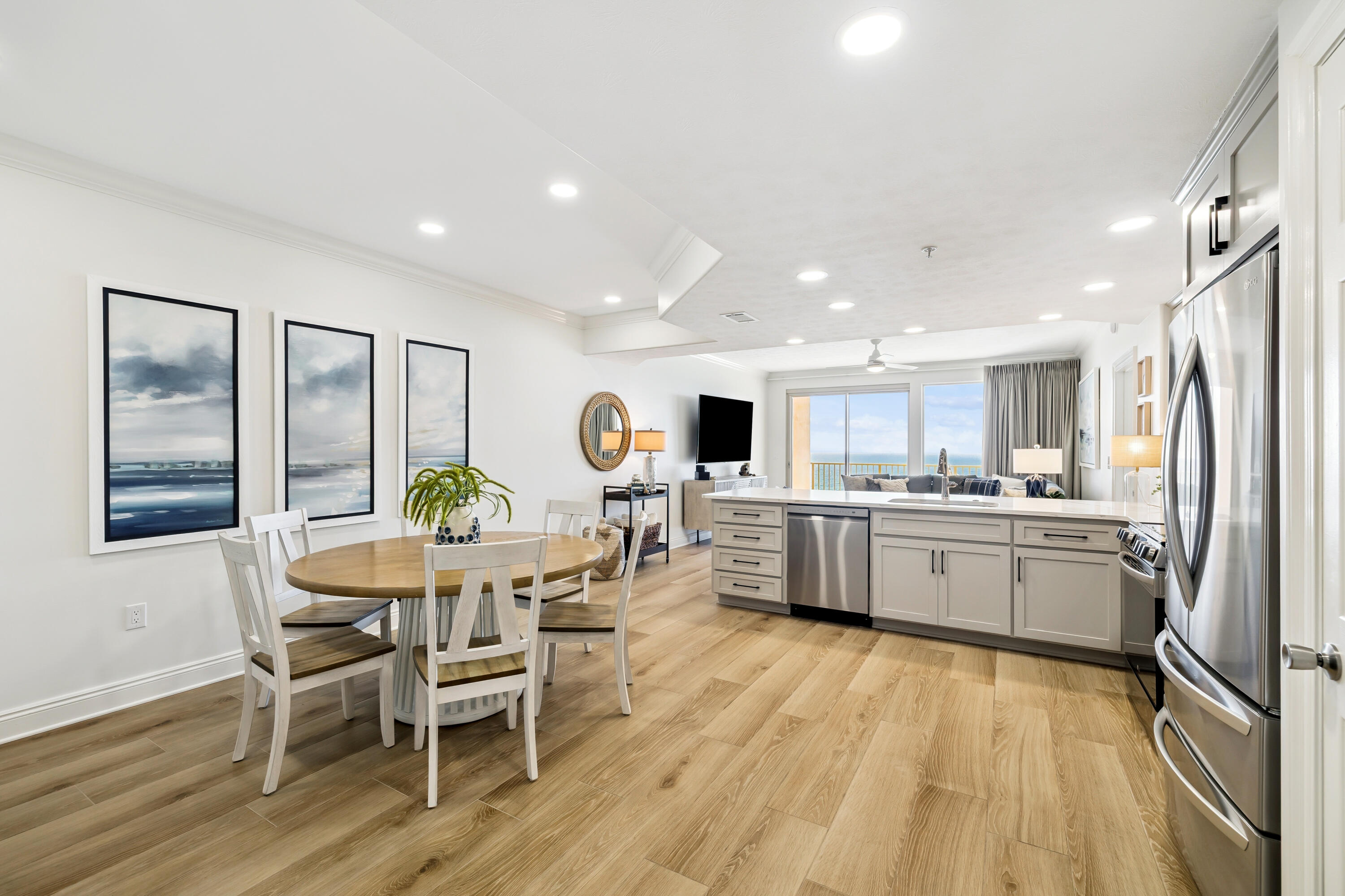 5004 Thomas Drive 811