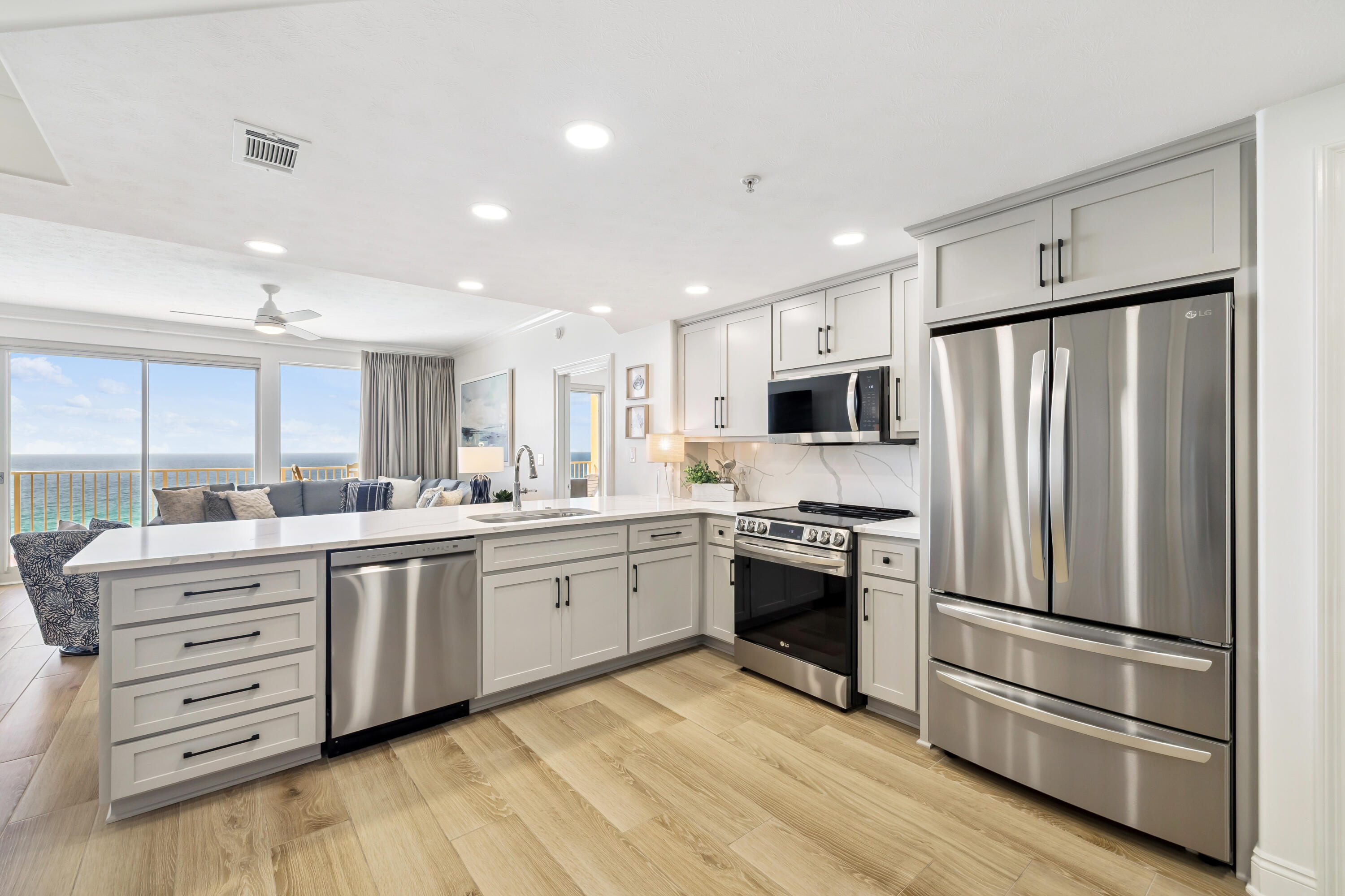 5004 Thomas Drive 811