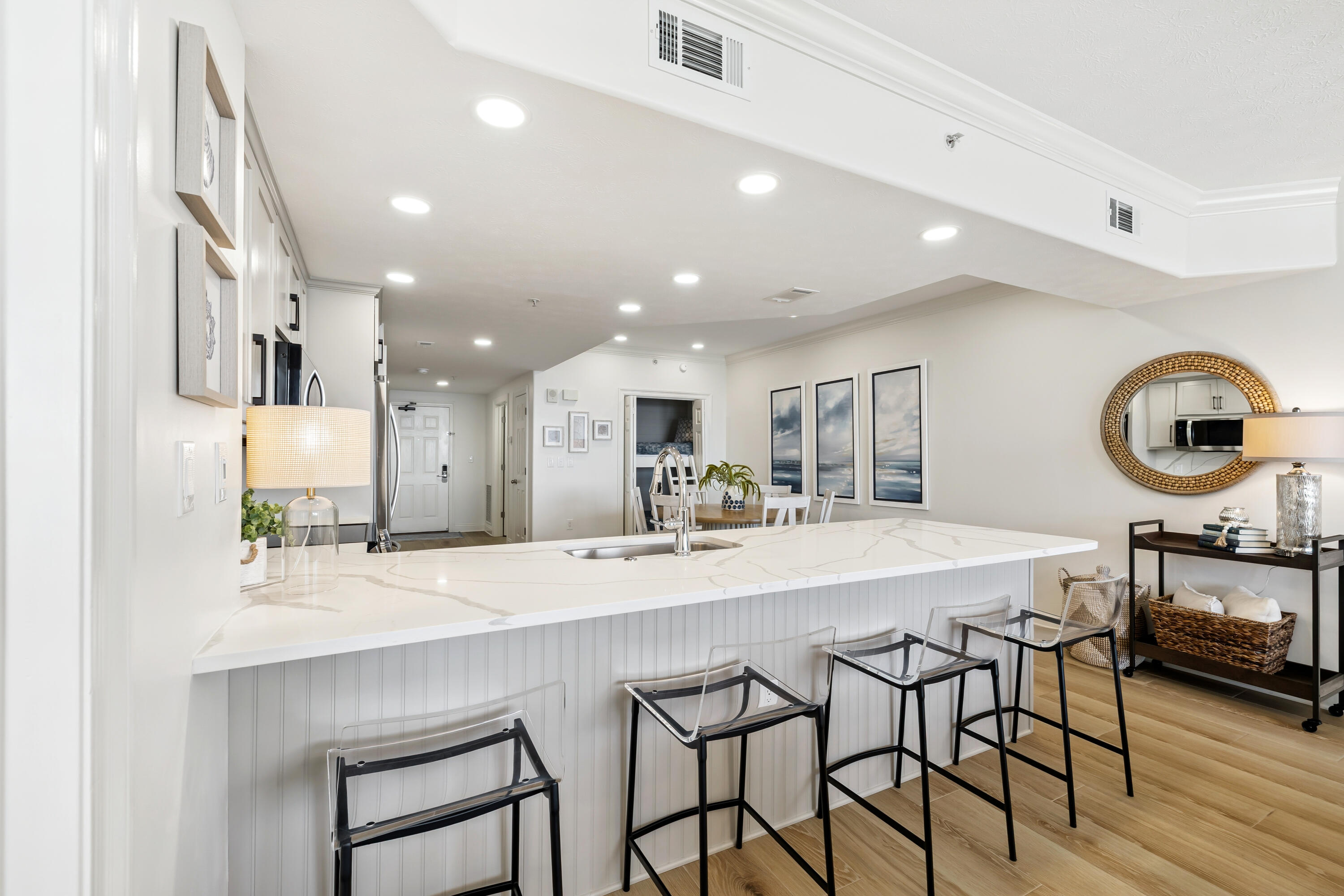 5004 Thomas Drive 811