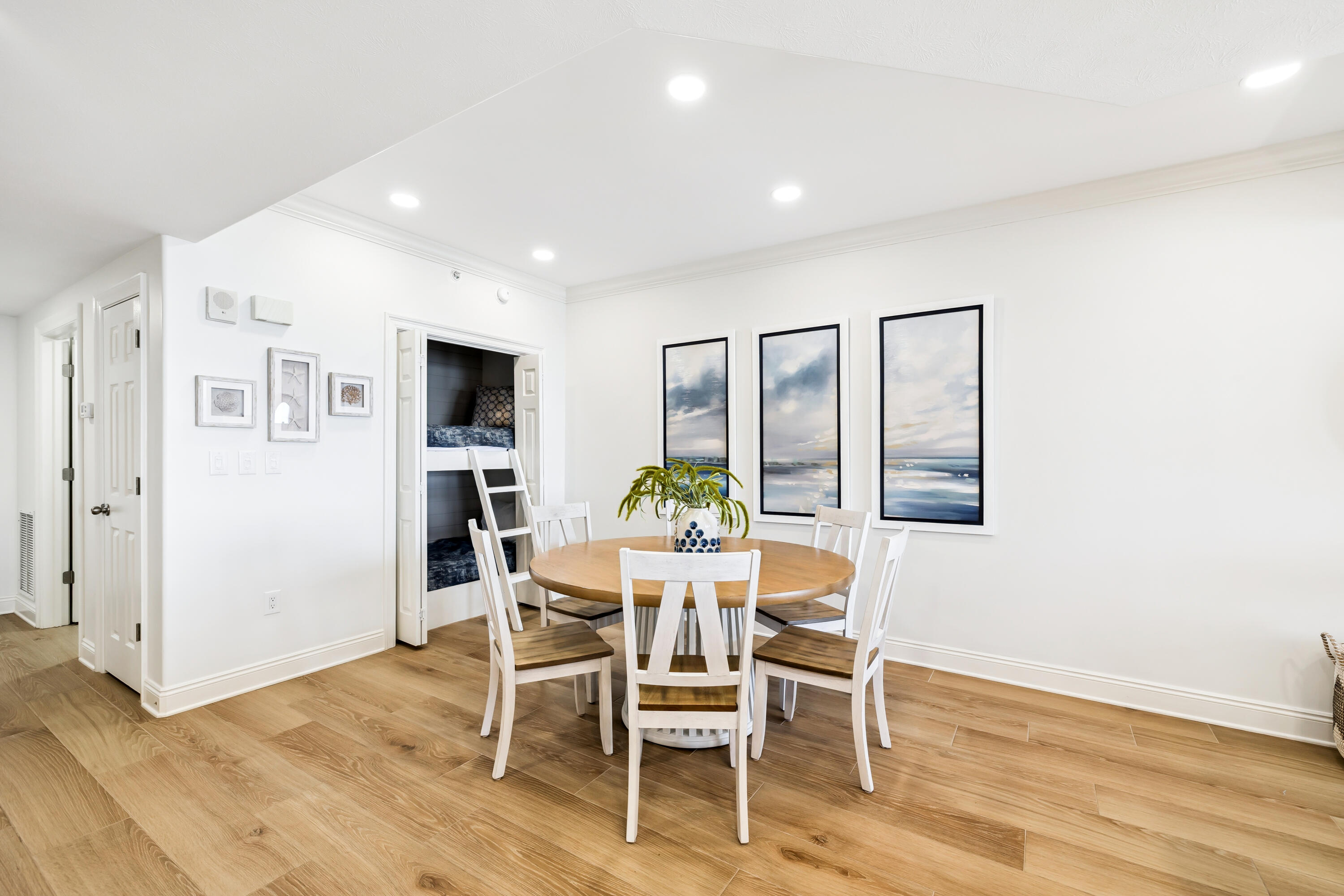 5004 Thomas Drive 811