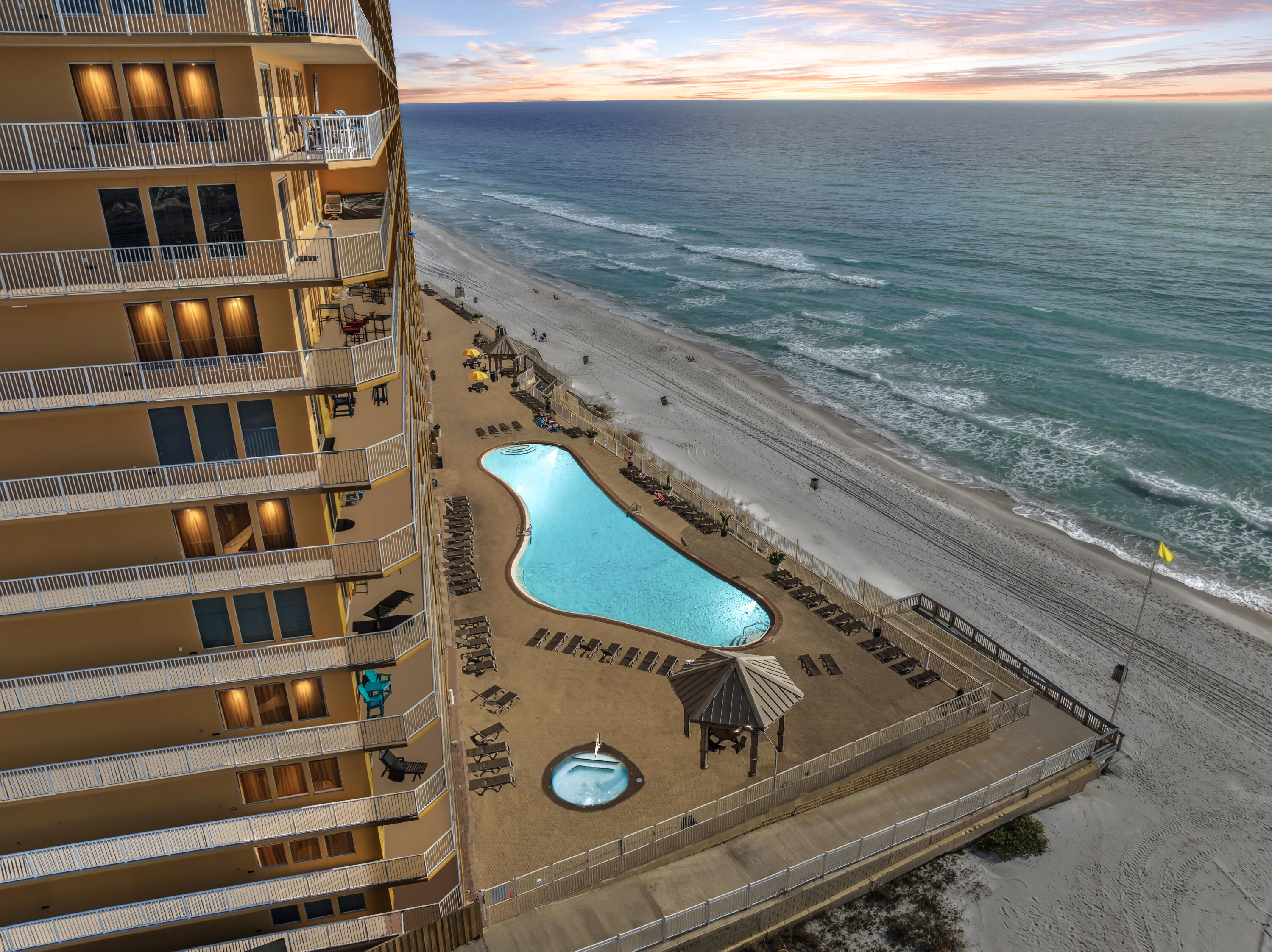 5004 Thomas Drive 811