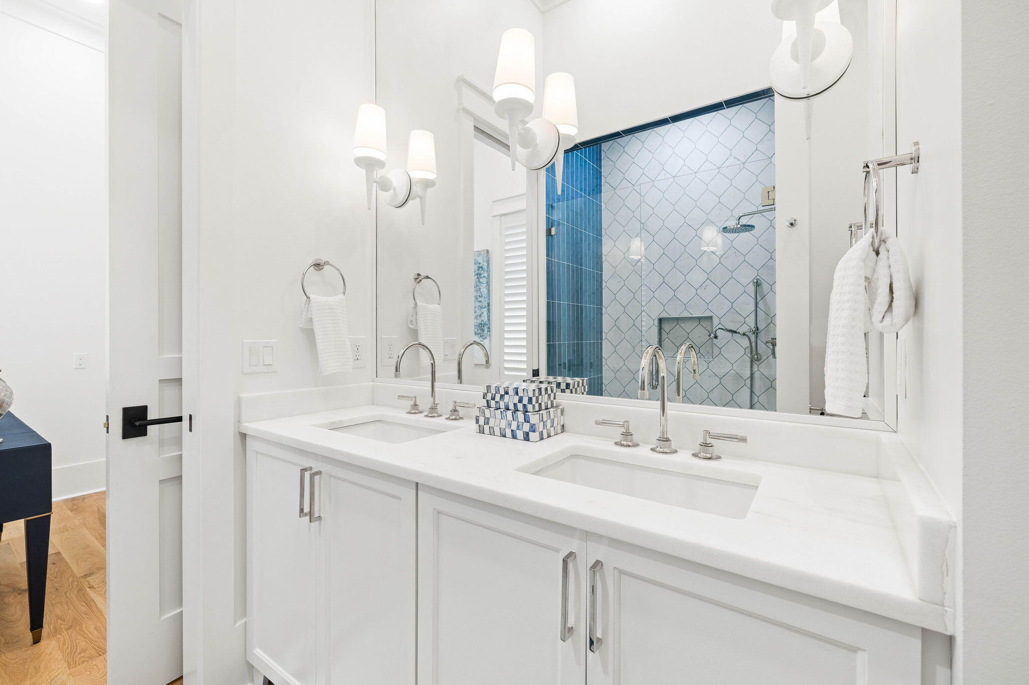 48 Paradise By The Sea Boulevard