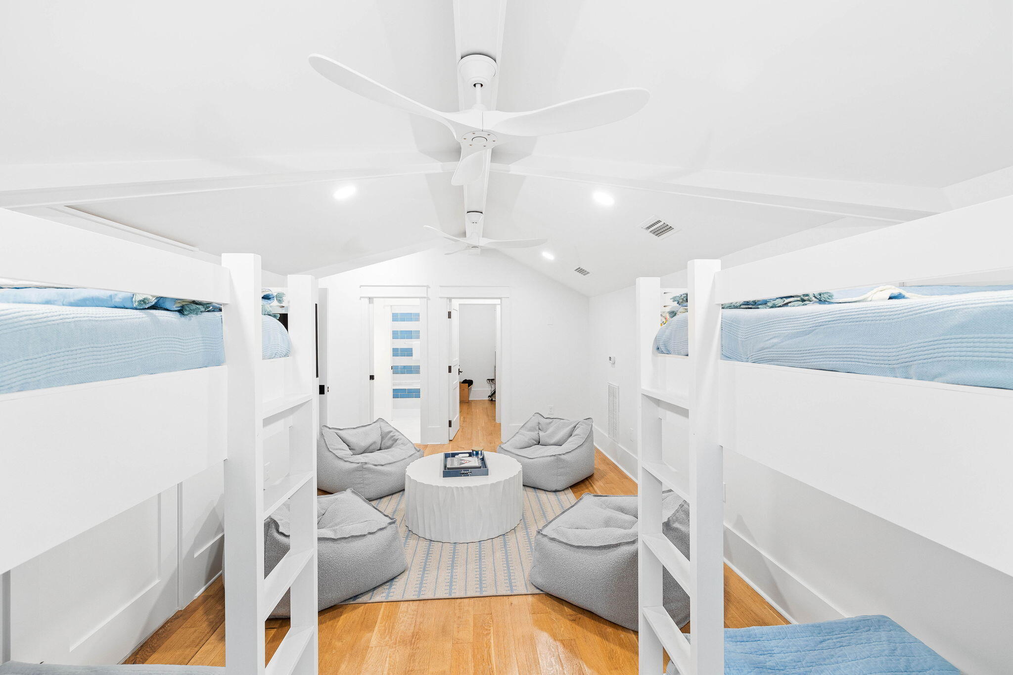 48 Paradise By The Sea Boulevard