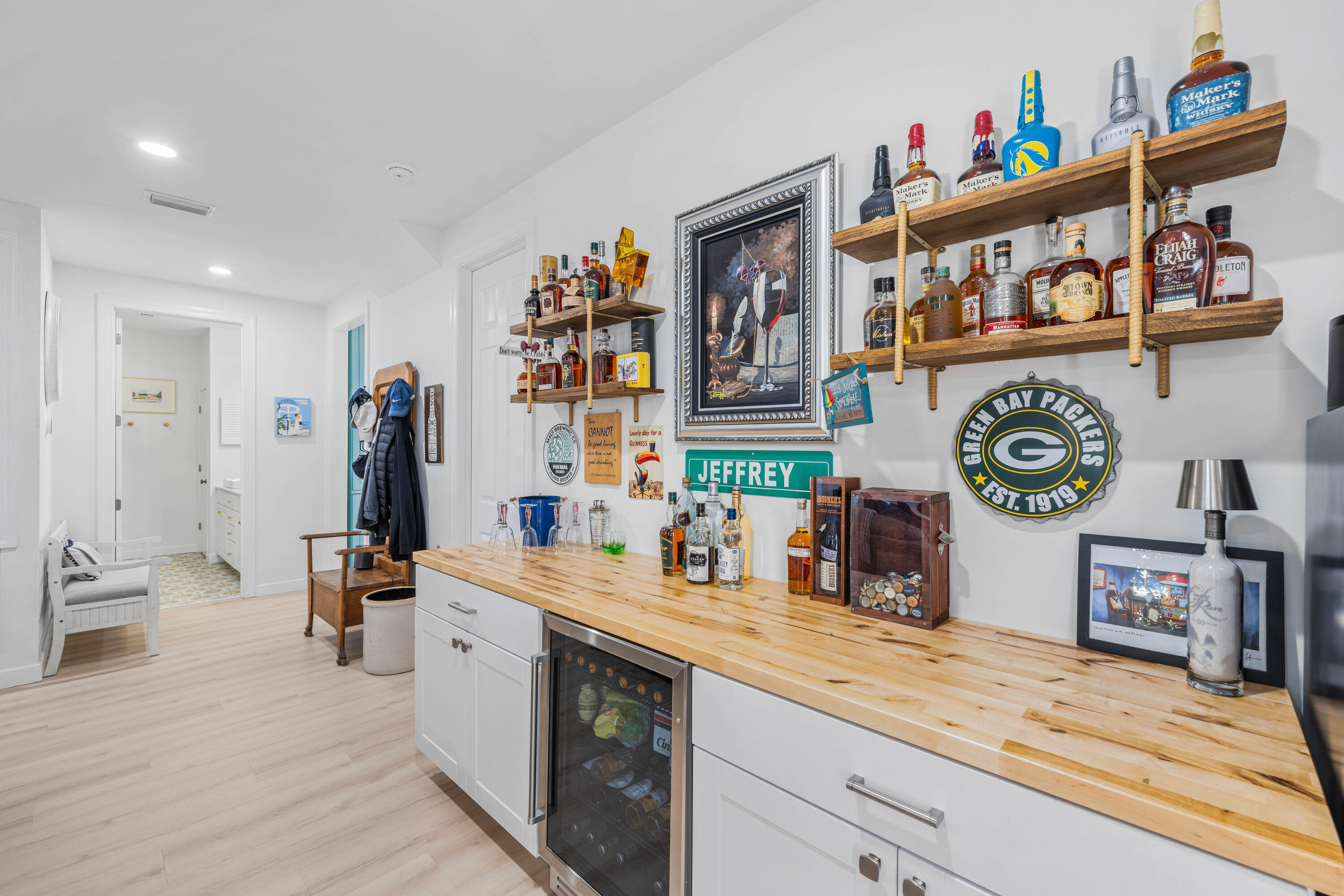 2121 Olde Towne Avenue