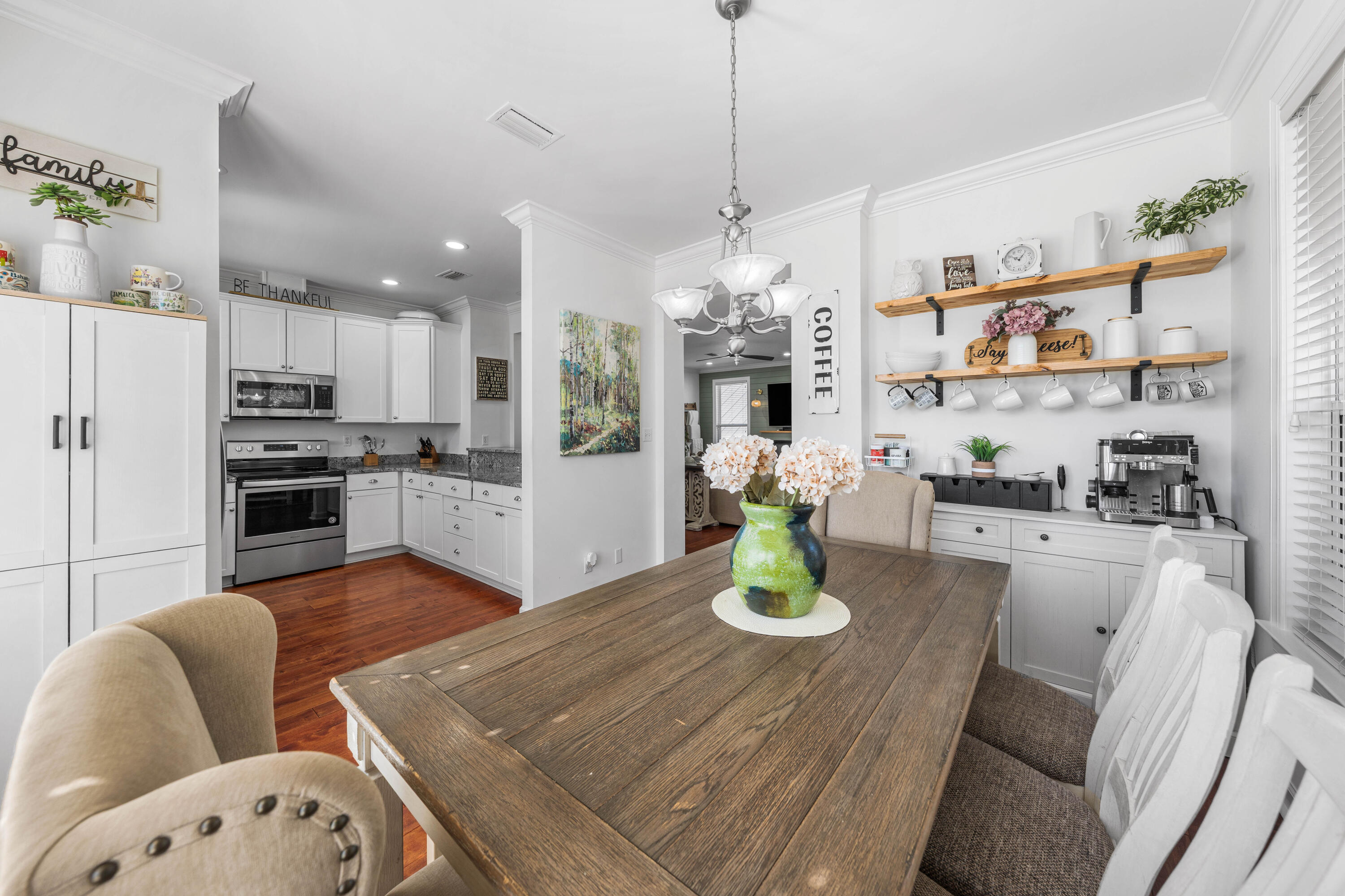 2121 Olde Towne Avenue