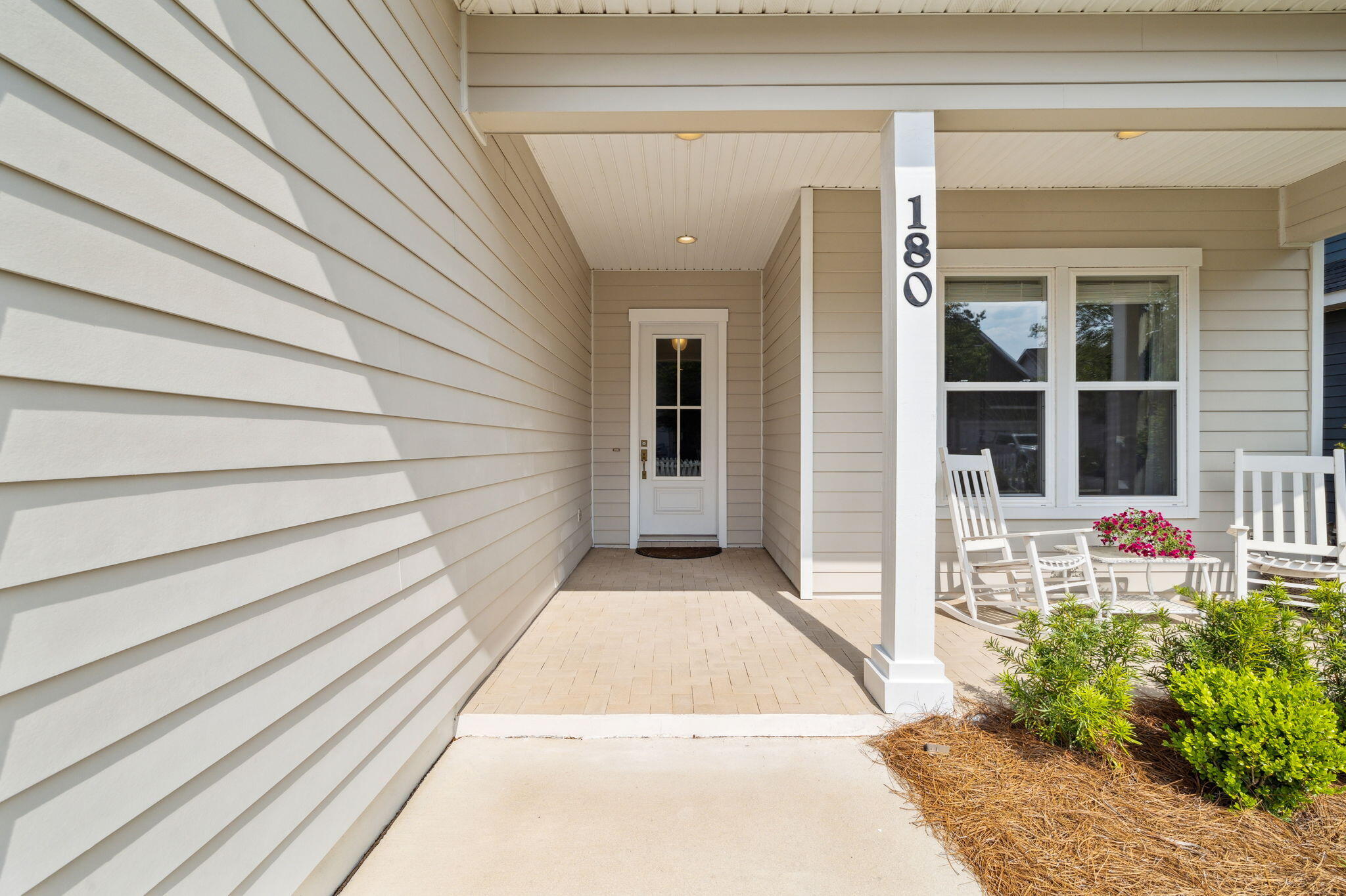 180 Blakely Drew Boulevard