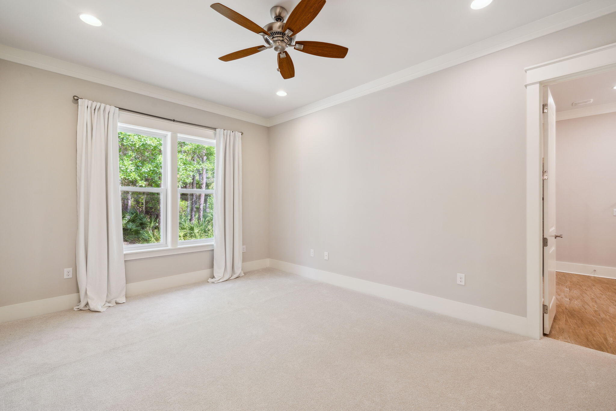 180 Blakely Drew Boulevard