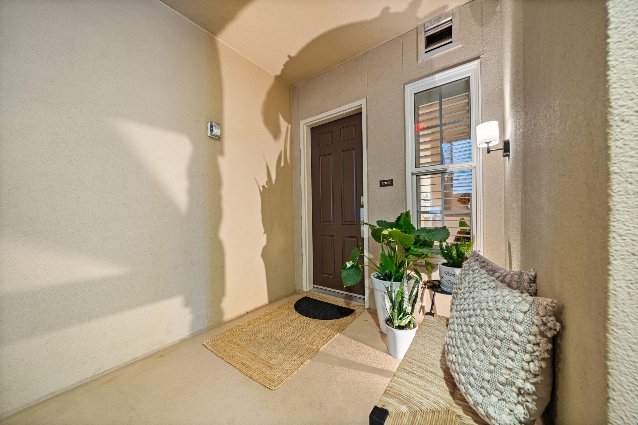 1653 W County Highway 30A 1101