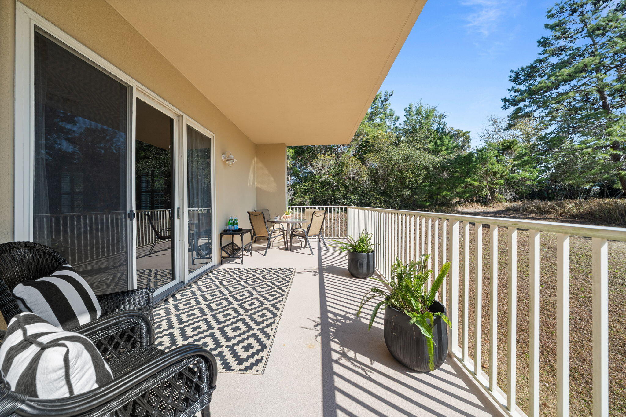 1653 W County Highway 30A 1101