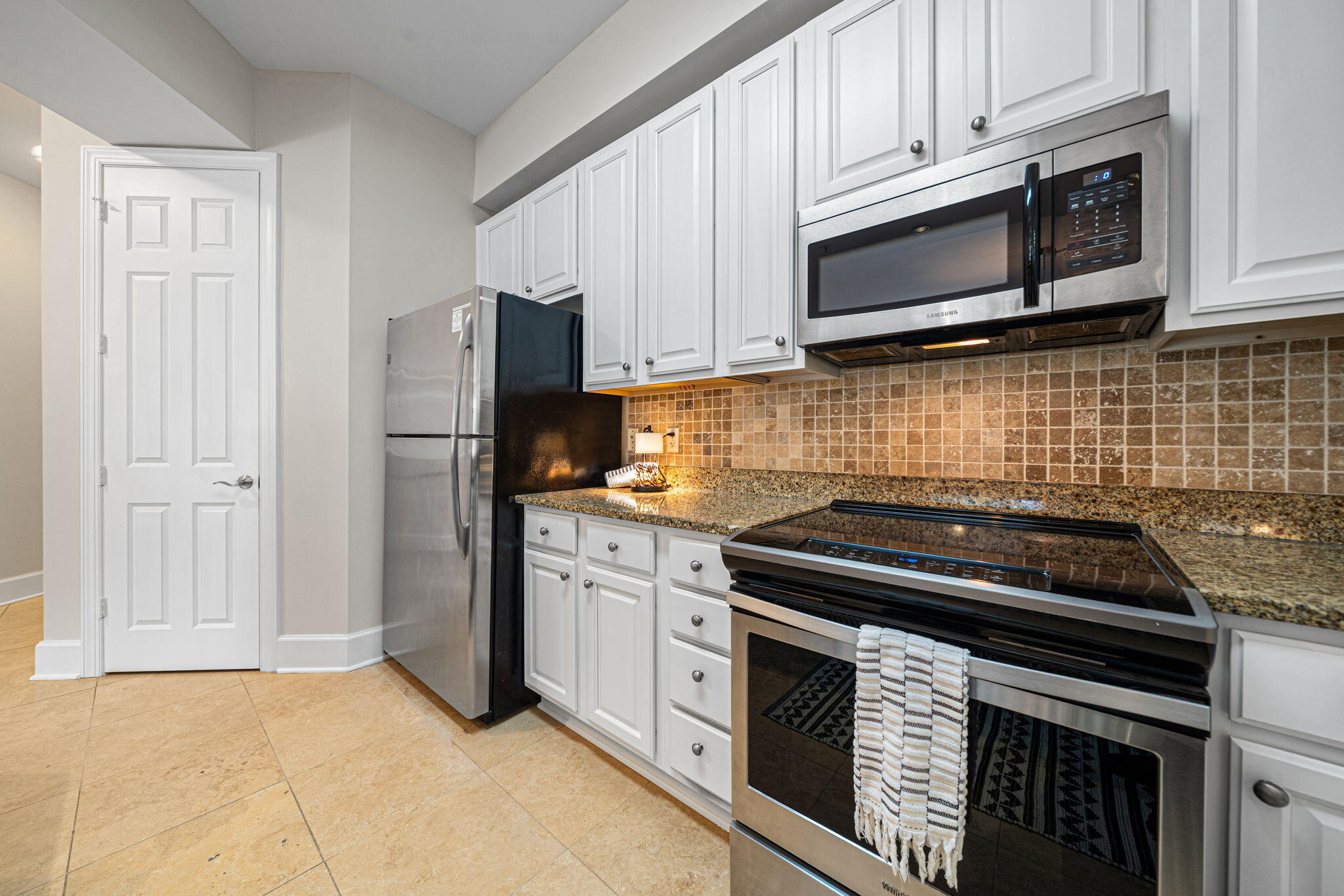 1653 W County Highway 30A 1101