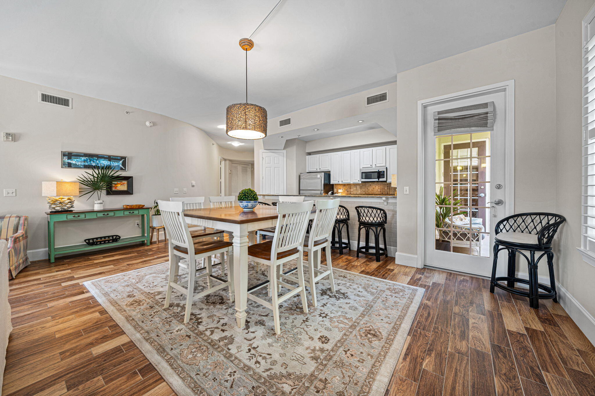 1653 W County Highway 30A 1101