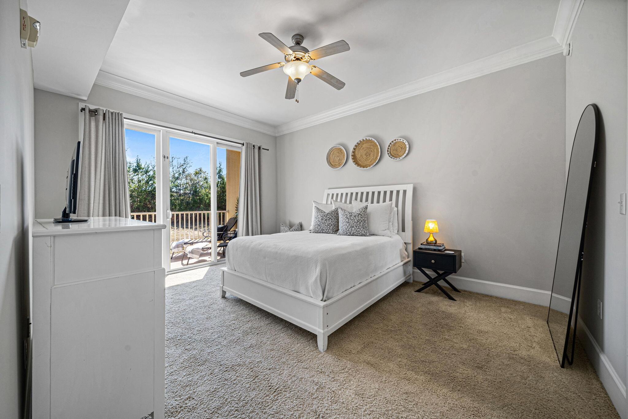 1653 W County Highway 30A 1101