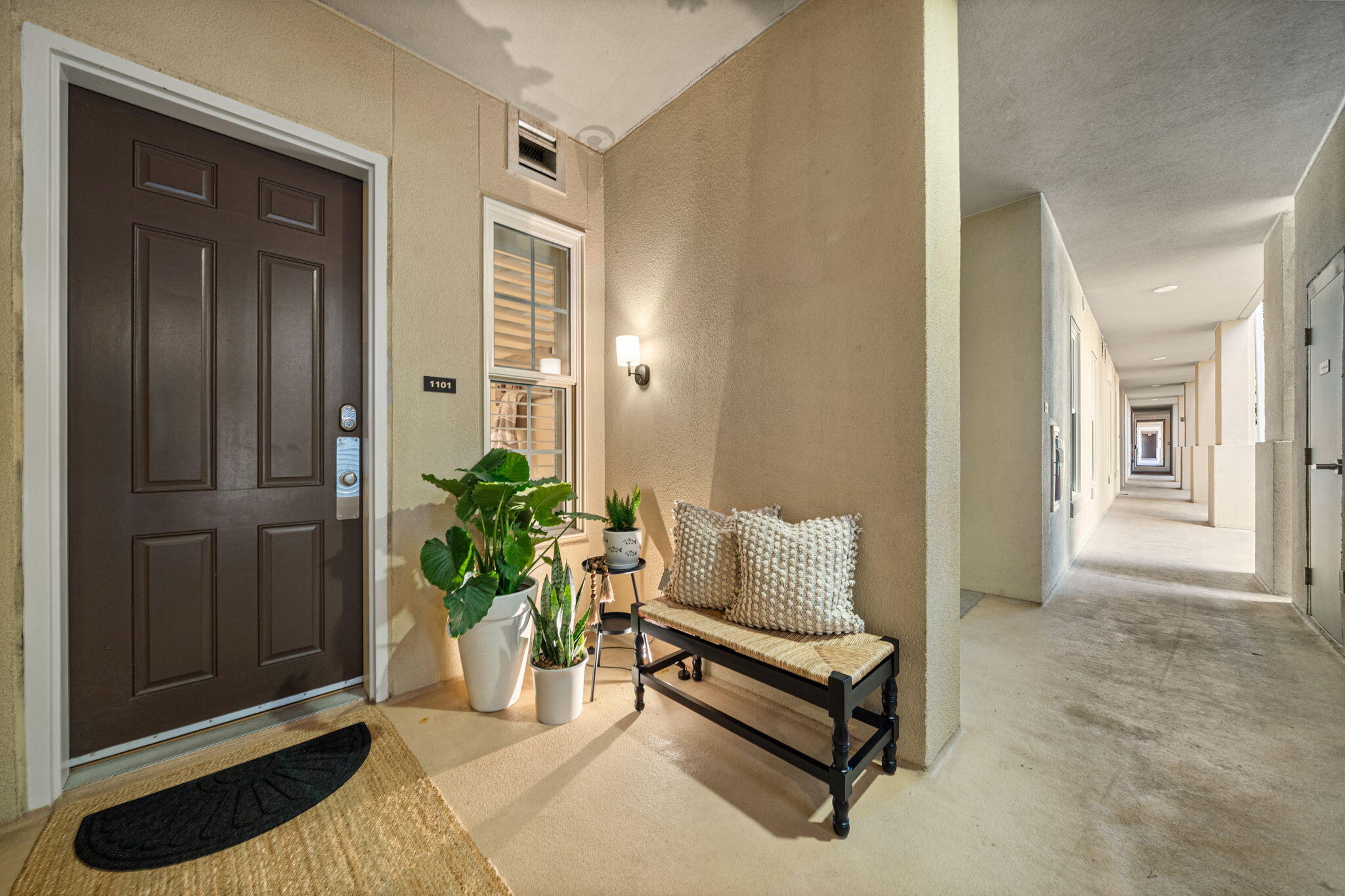 1653 W County Highway 30A 1101