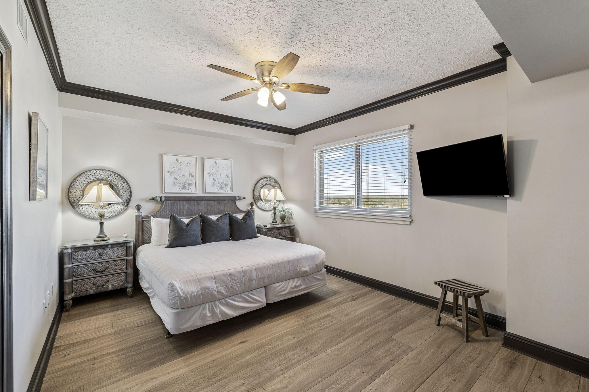 7115 Thomas Drive UNIT 901