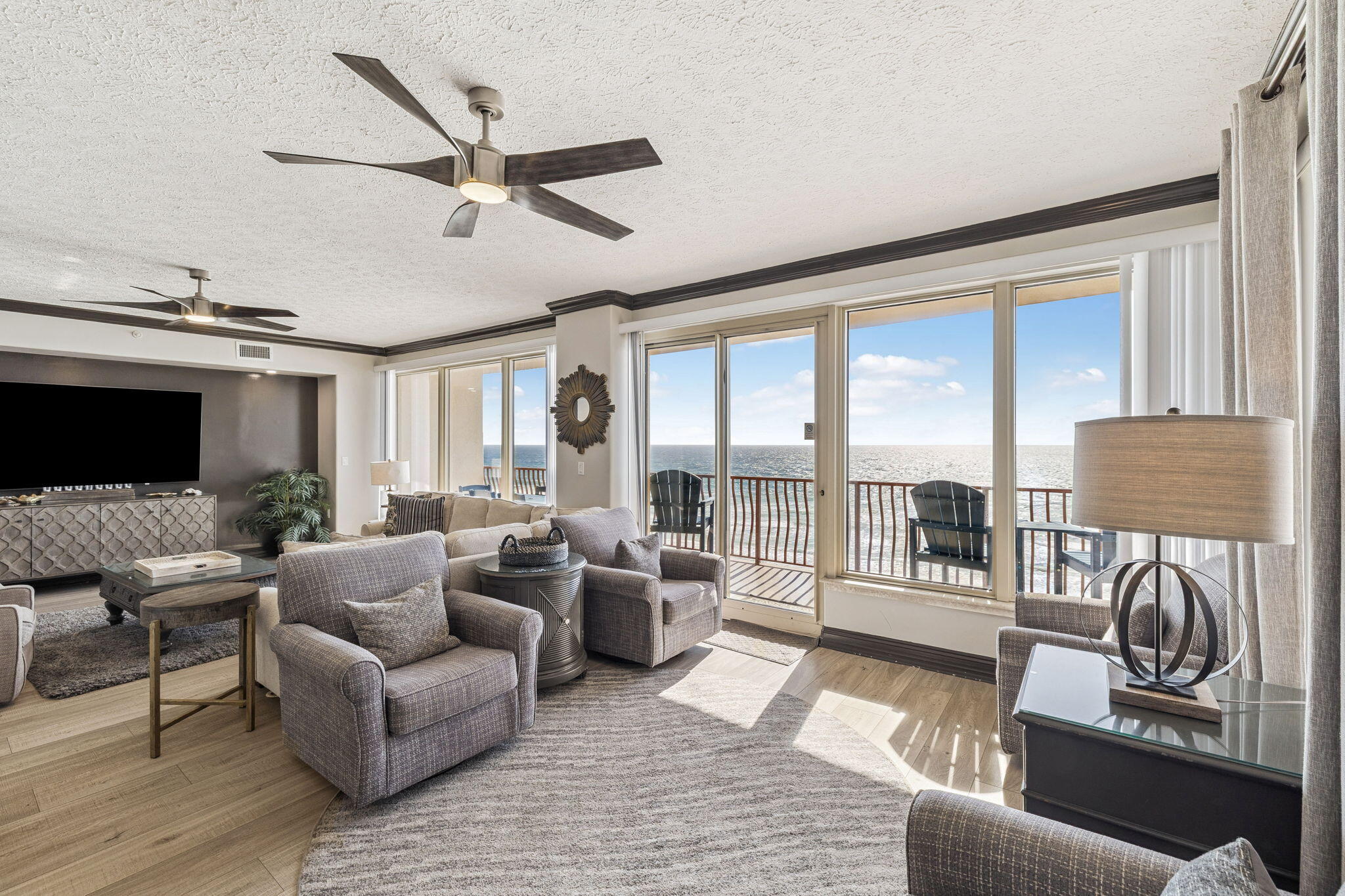 7115 Thomas Drive UNIT 901