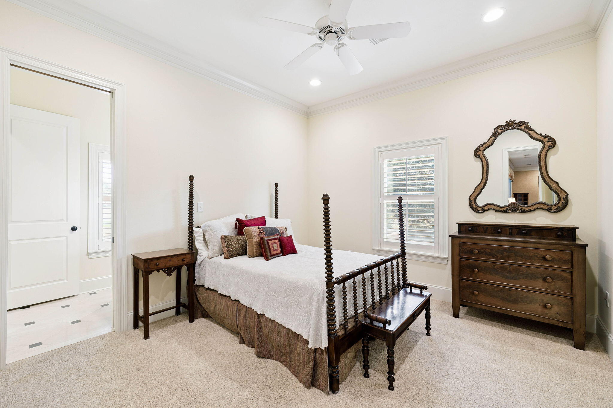 6326 Augusta Cove