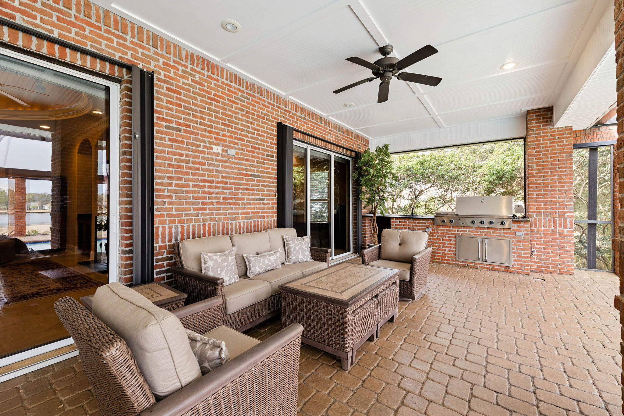 6326 Augusta Cove