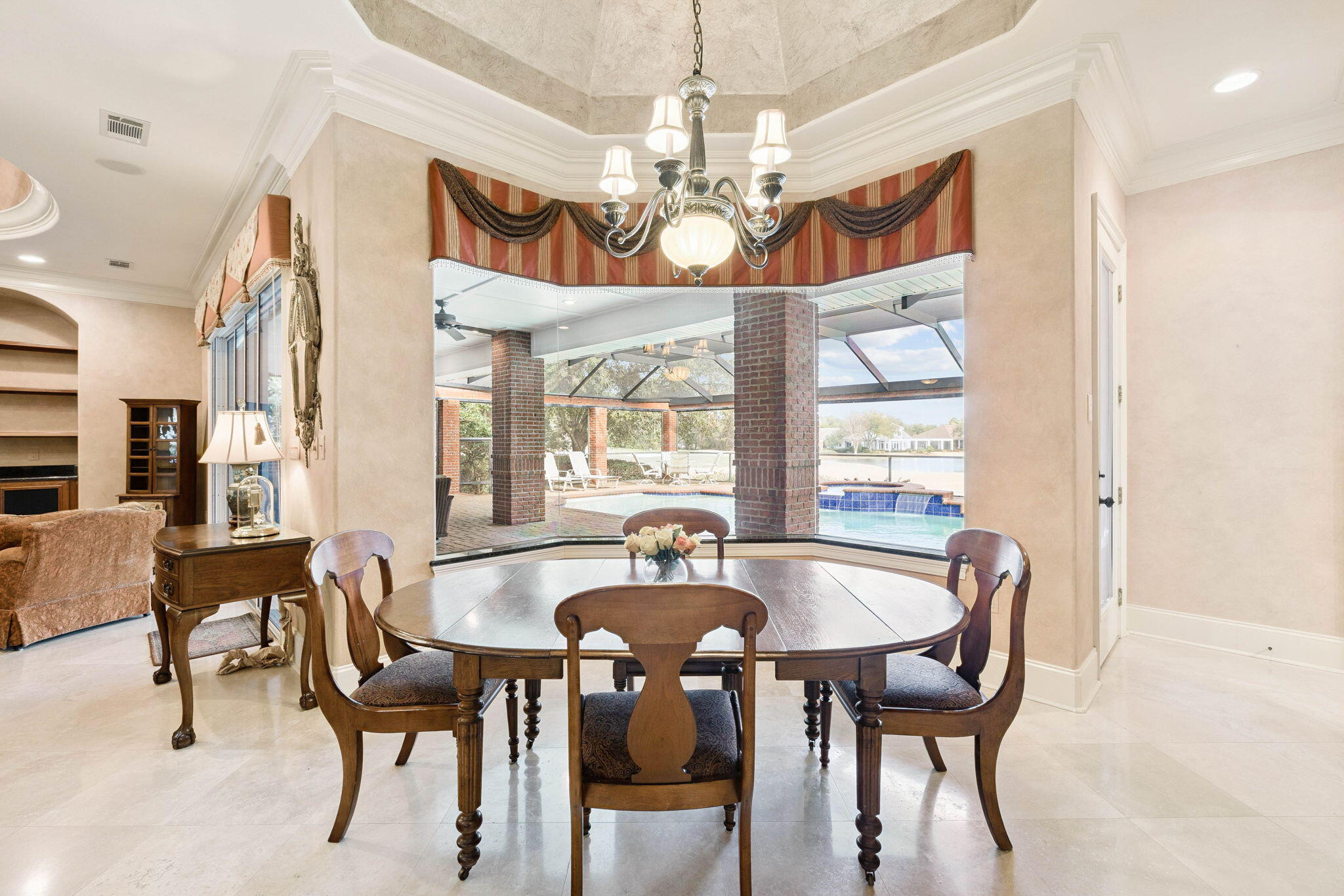 6326 Augusta Cove