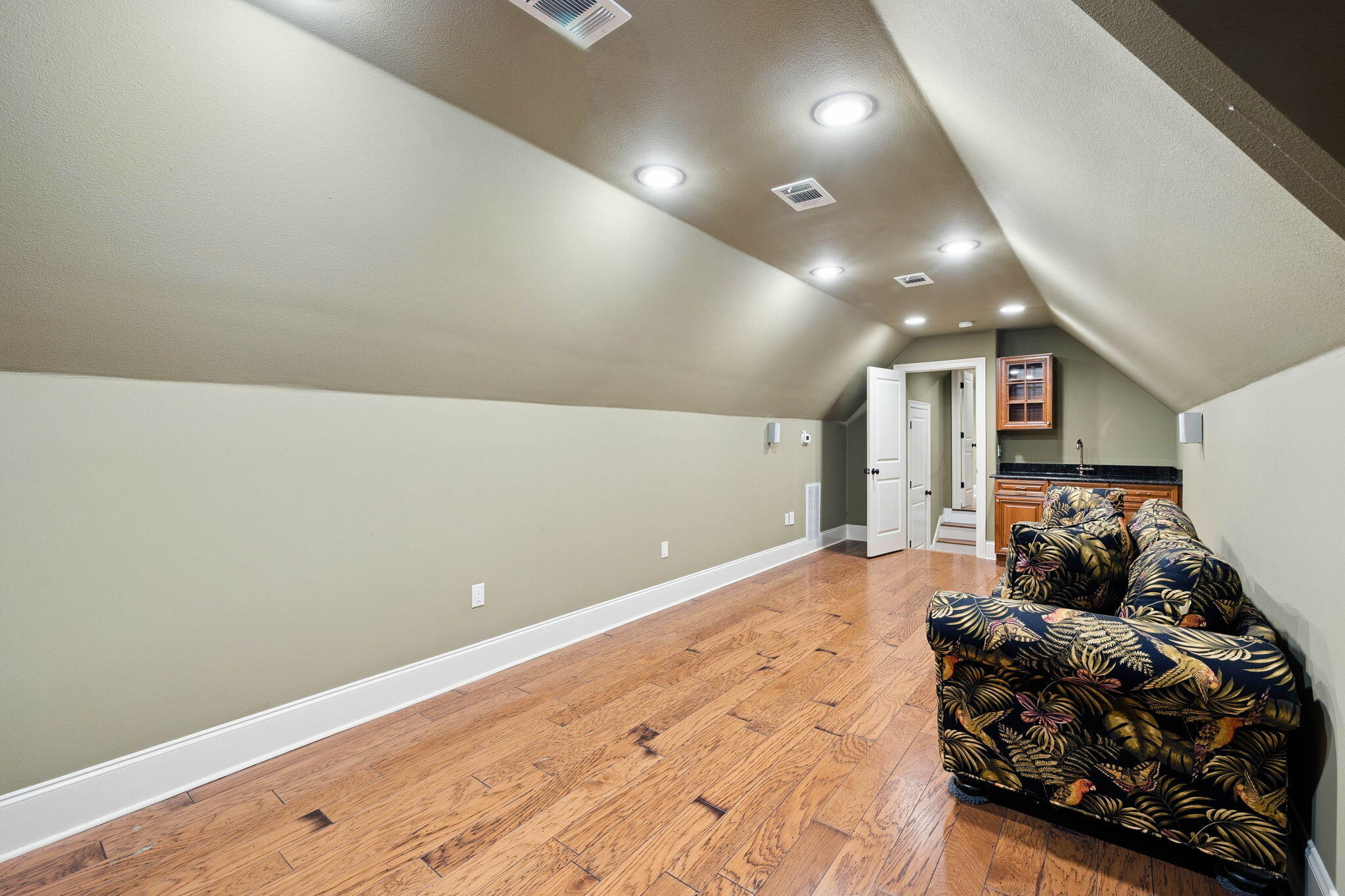 6326 Augusta Cove