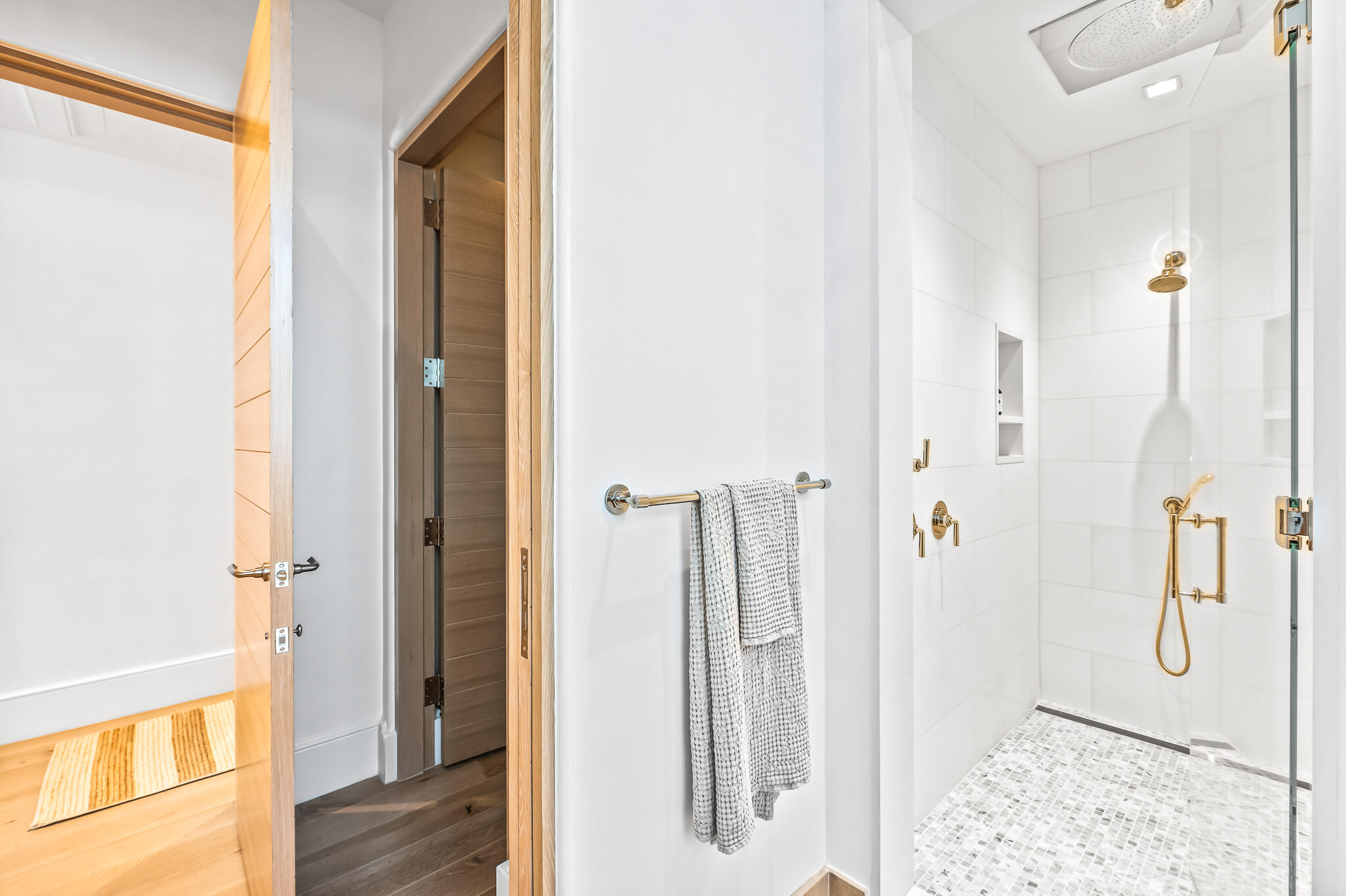 290 Sea Garden Street # 402