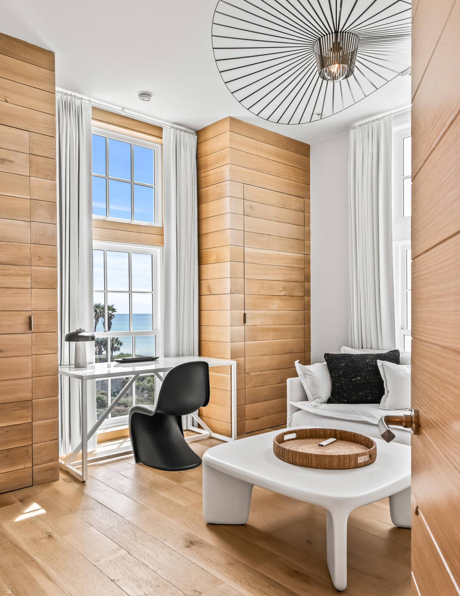 290 Sea Garden Street # 402