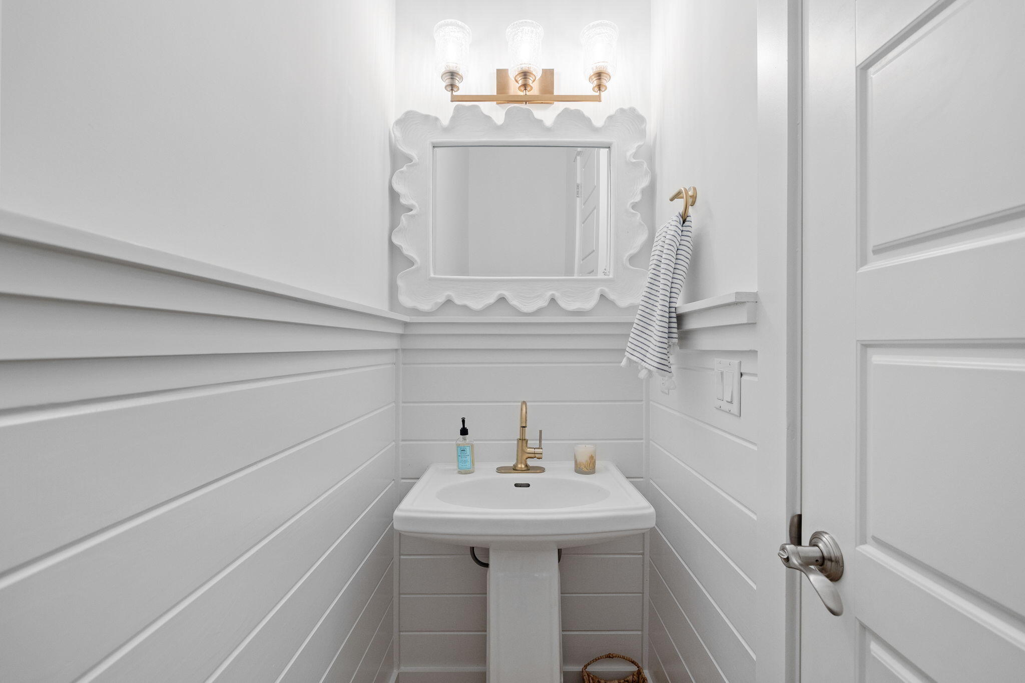 34 Quarter Moon Lane