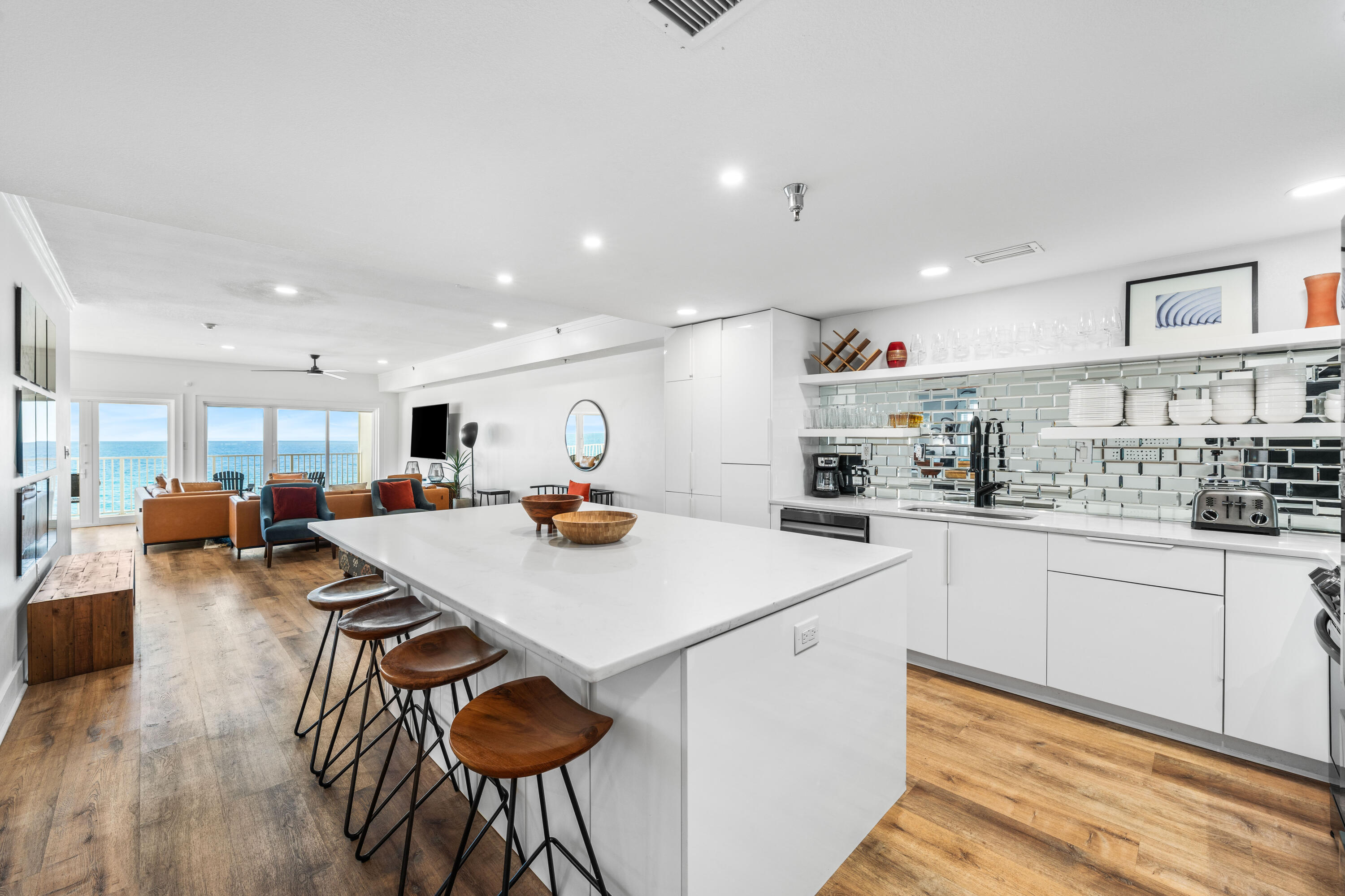 3668 E County Highway 30A UNIT 401