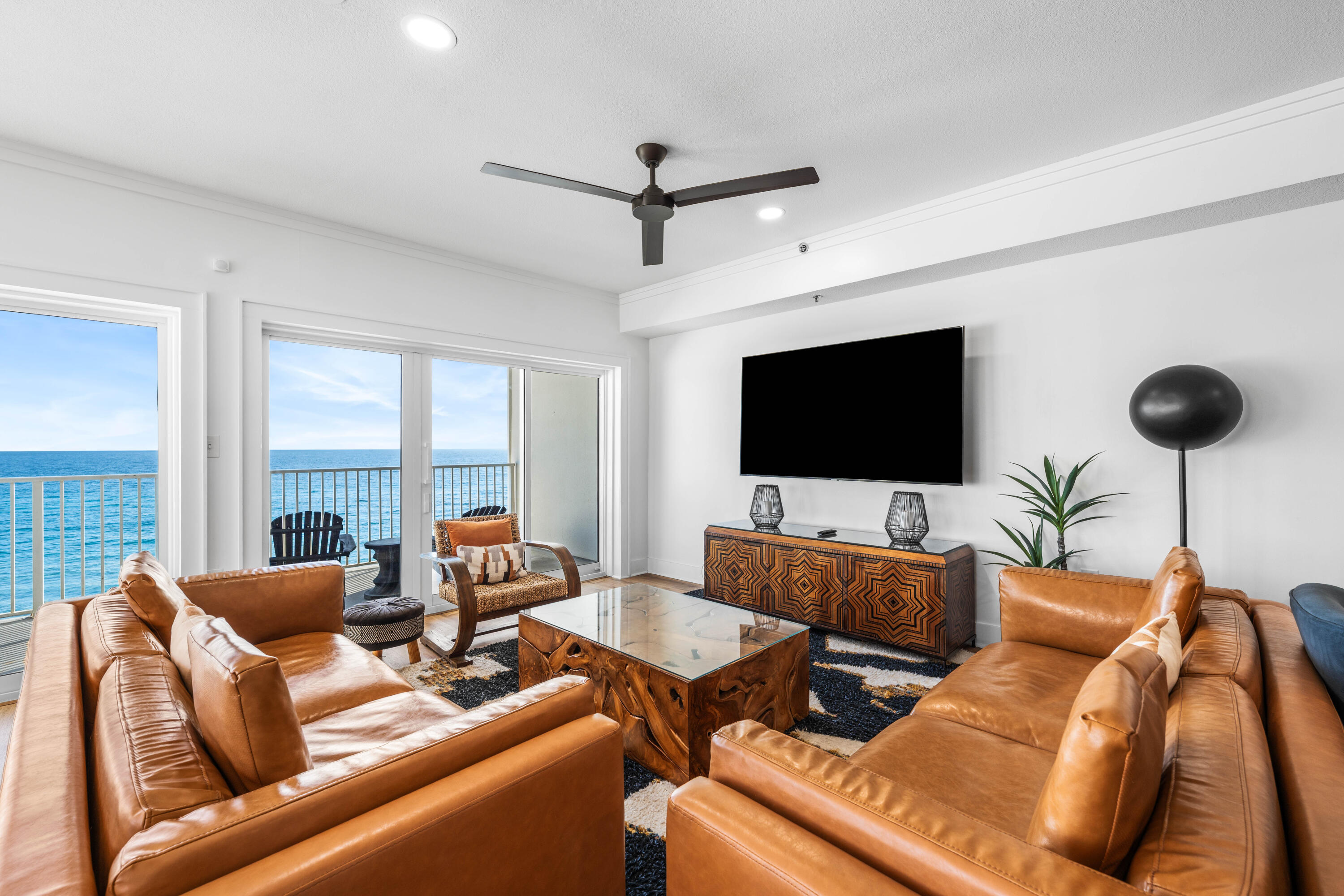 3668 E County Highway 30A UNIT 401