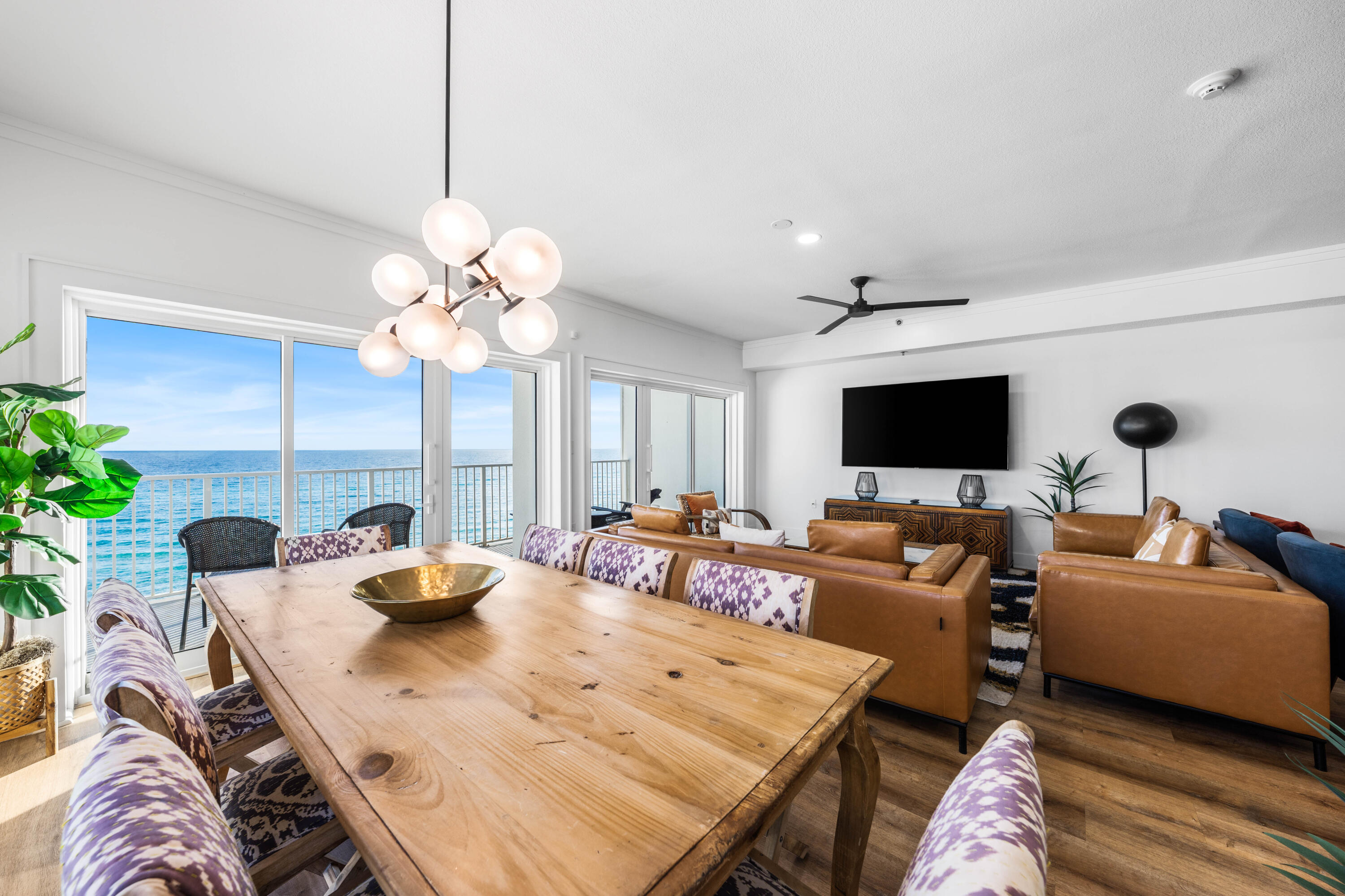 3668 E County Highway 30A UNIT 401