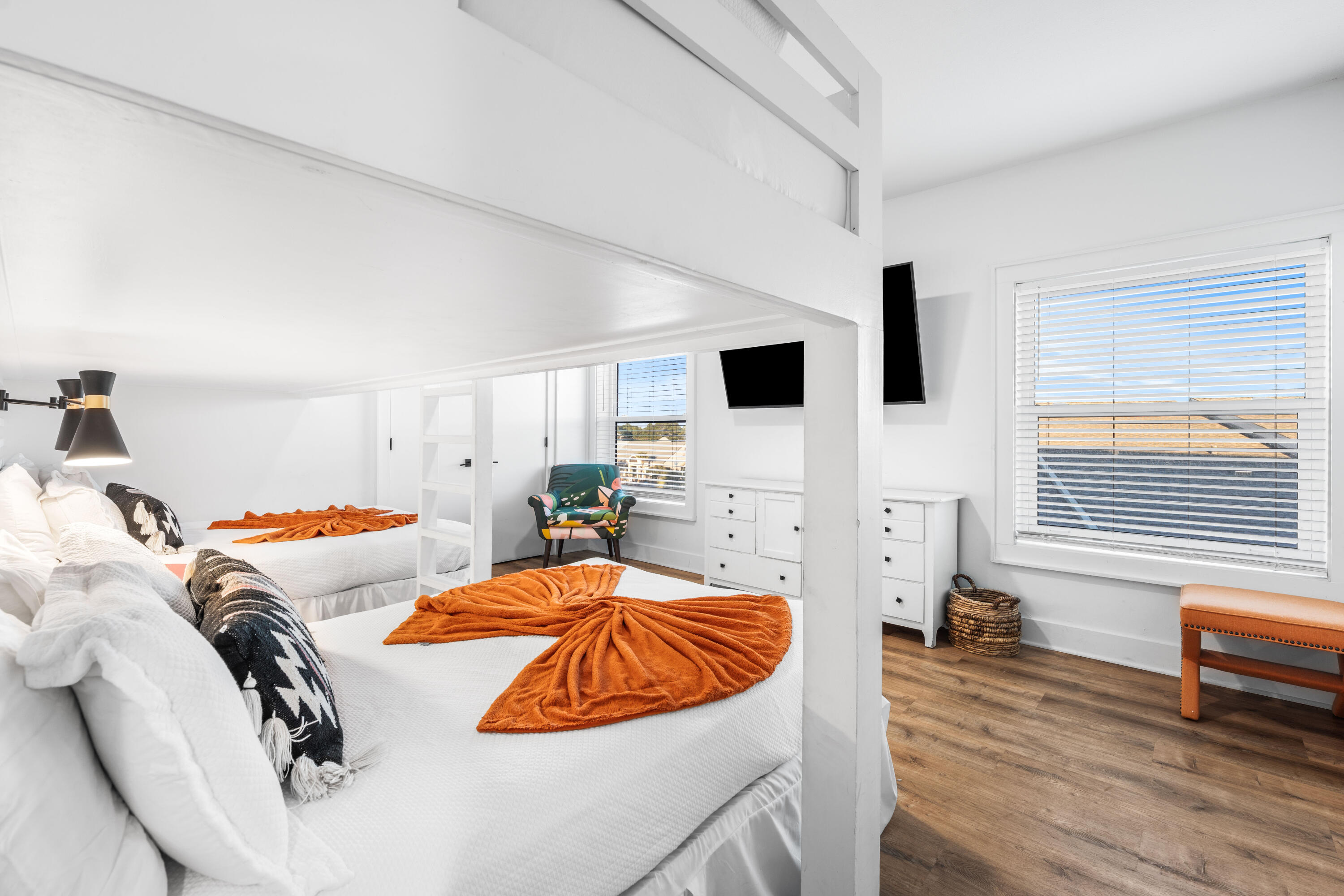 3668 E County Highway 30A UNIT 401