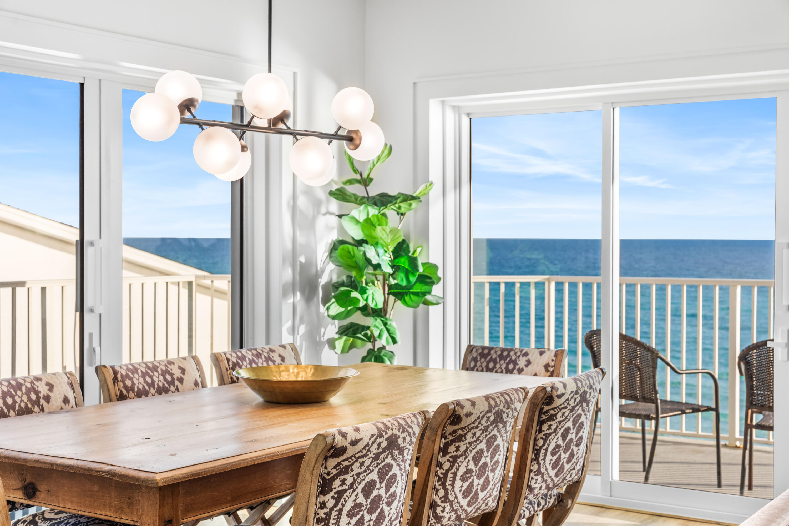 3668 E County Highway 30A UNIT 401