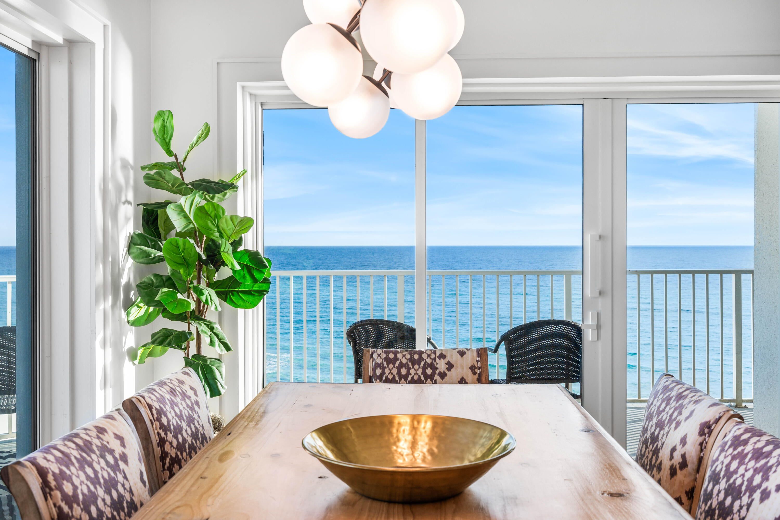 3668 E County Highway 30A UNIT 401