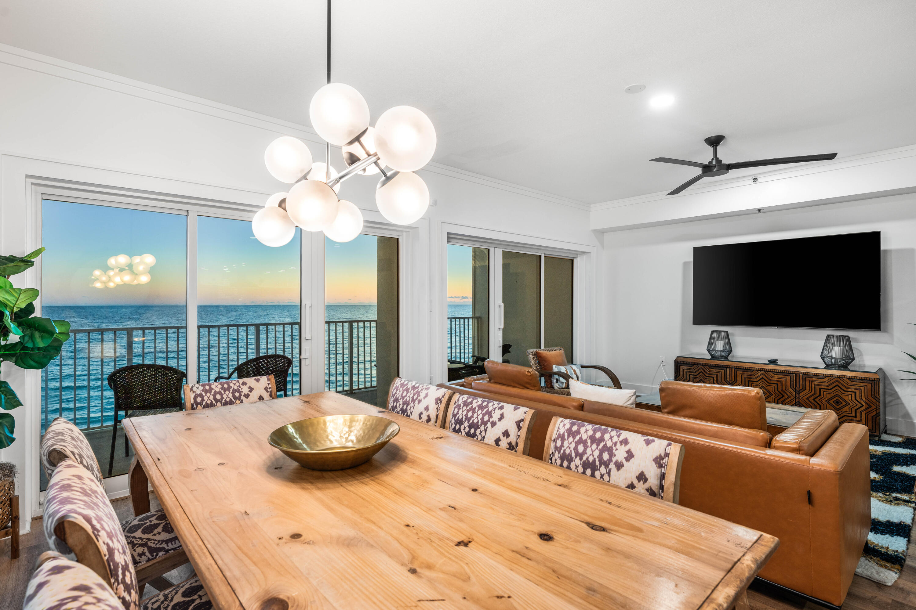 3668 E County Highway 30A UNIT 401