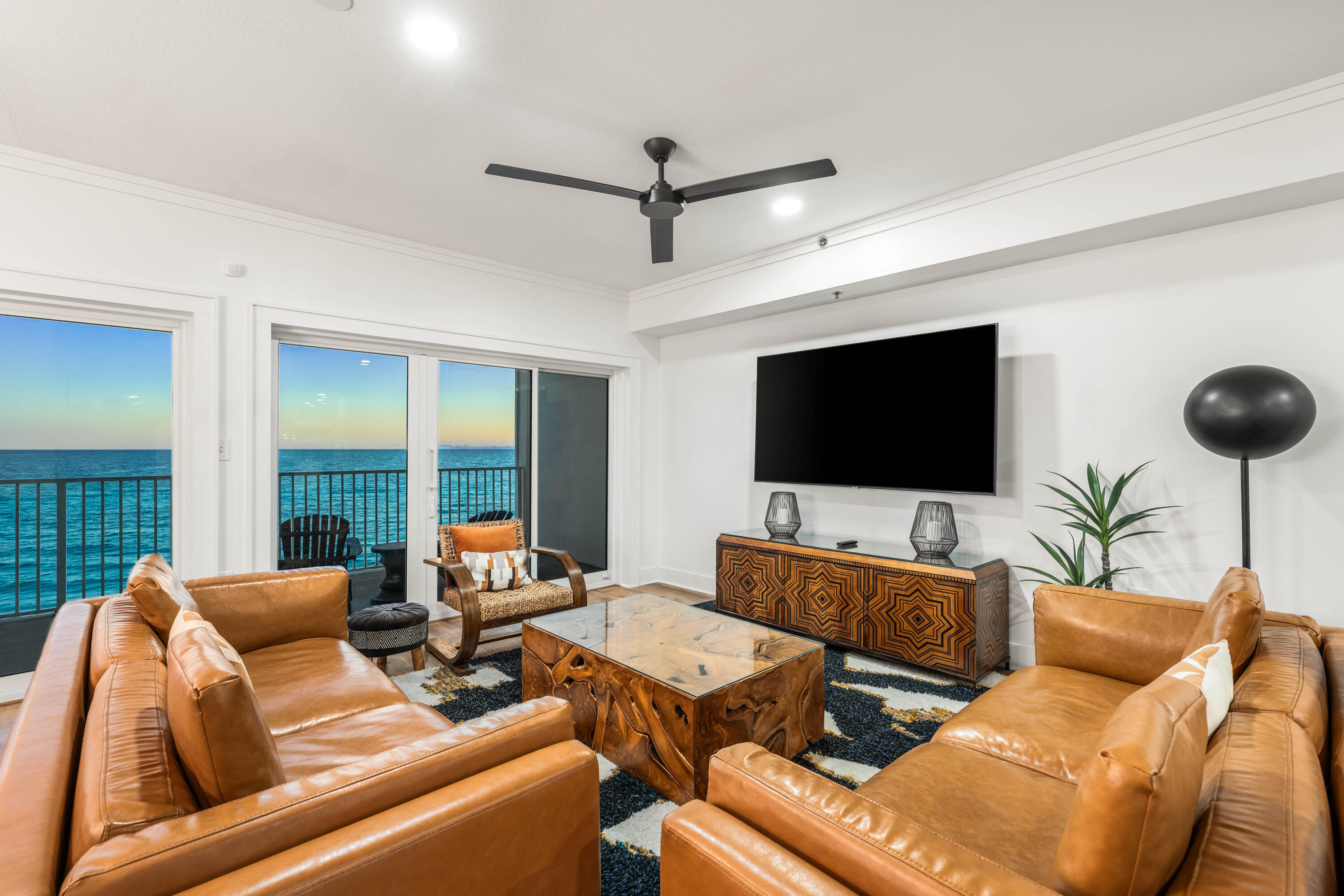 3668 E County Highway 30A UNIT 401