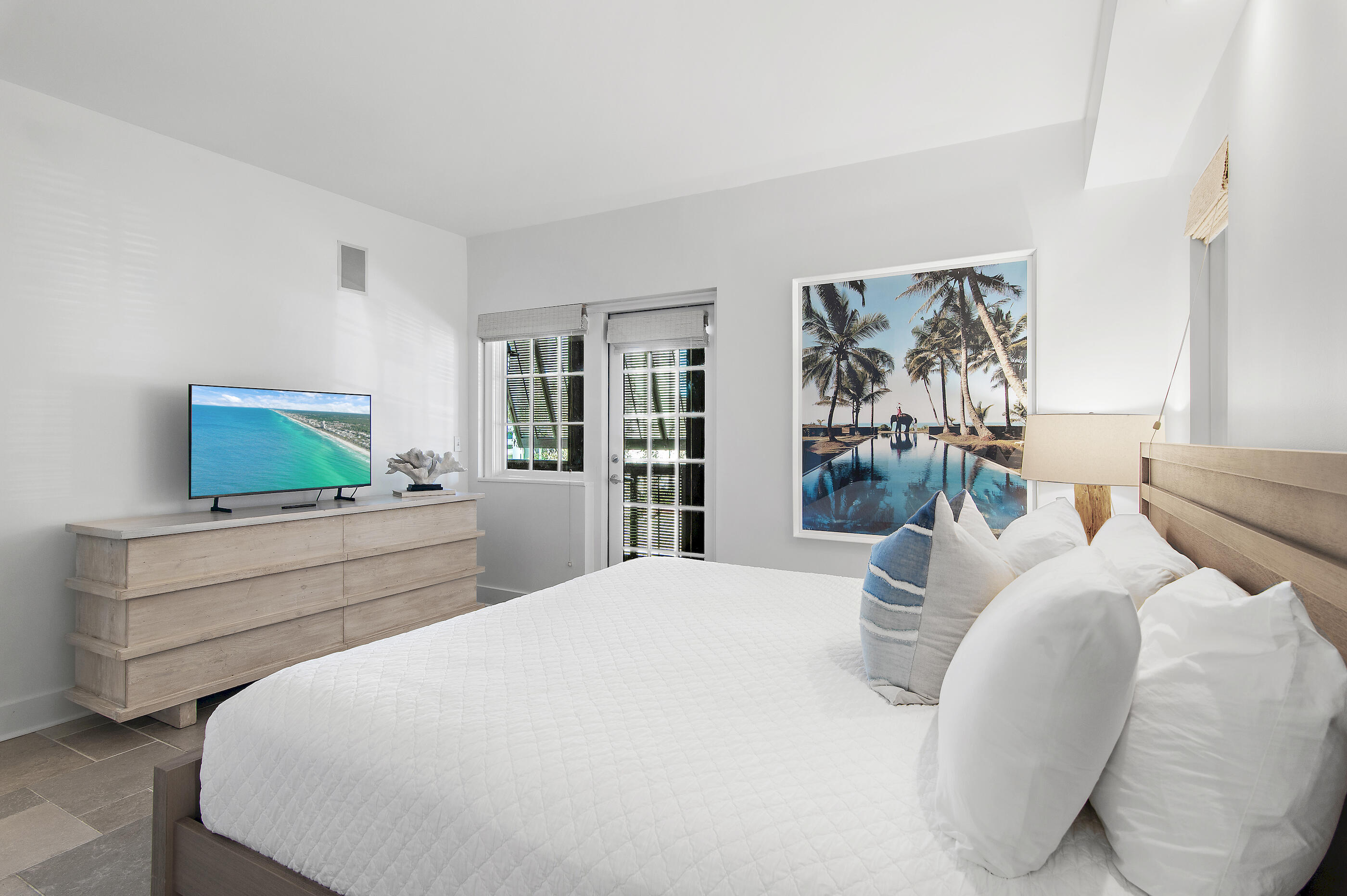 136 Georgetown Avenue 2E-1