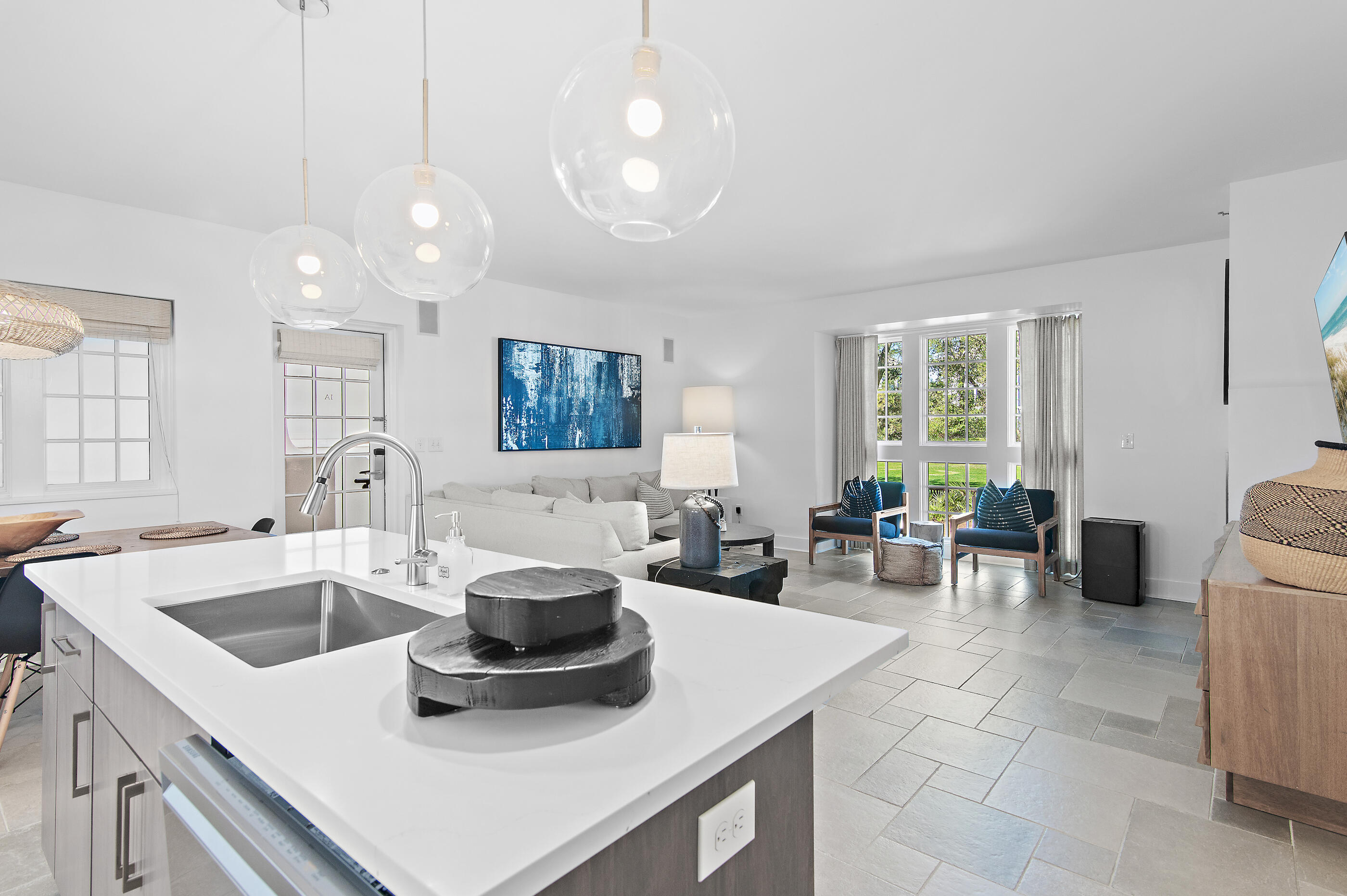 136 Georgetown Avenue 2E-1